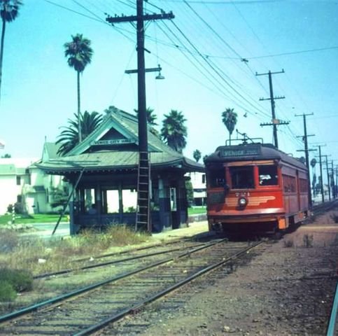  Red Car at Tokio Station (Photo courtesy of The Venice Heritage Museum ) 