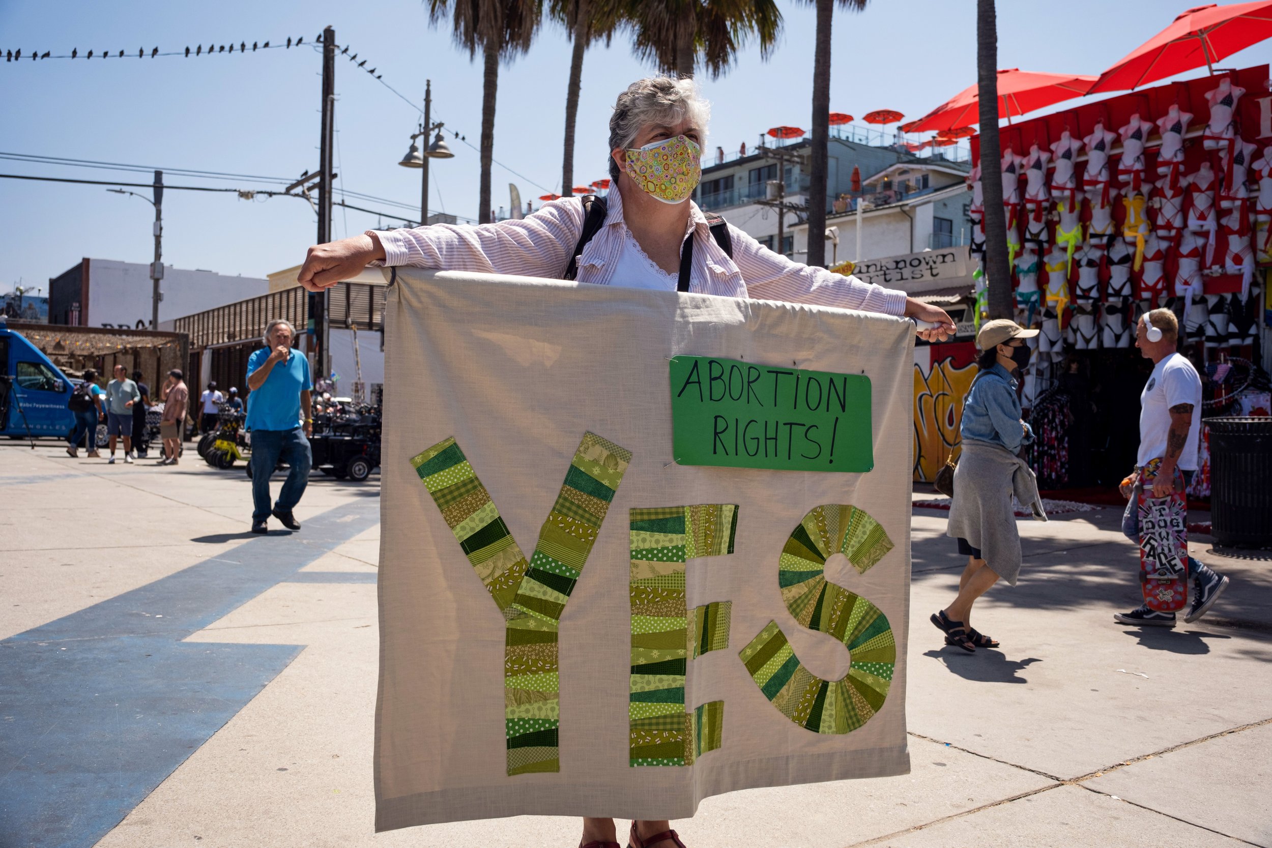  Protesters gather for an Abortion Rights Rally on the Venice Beach Boardwalk, on July 4. (Anna Sophia Moltke | The Corsair) 