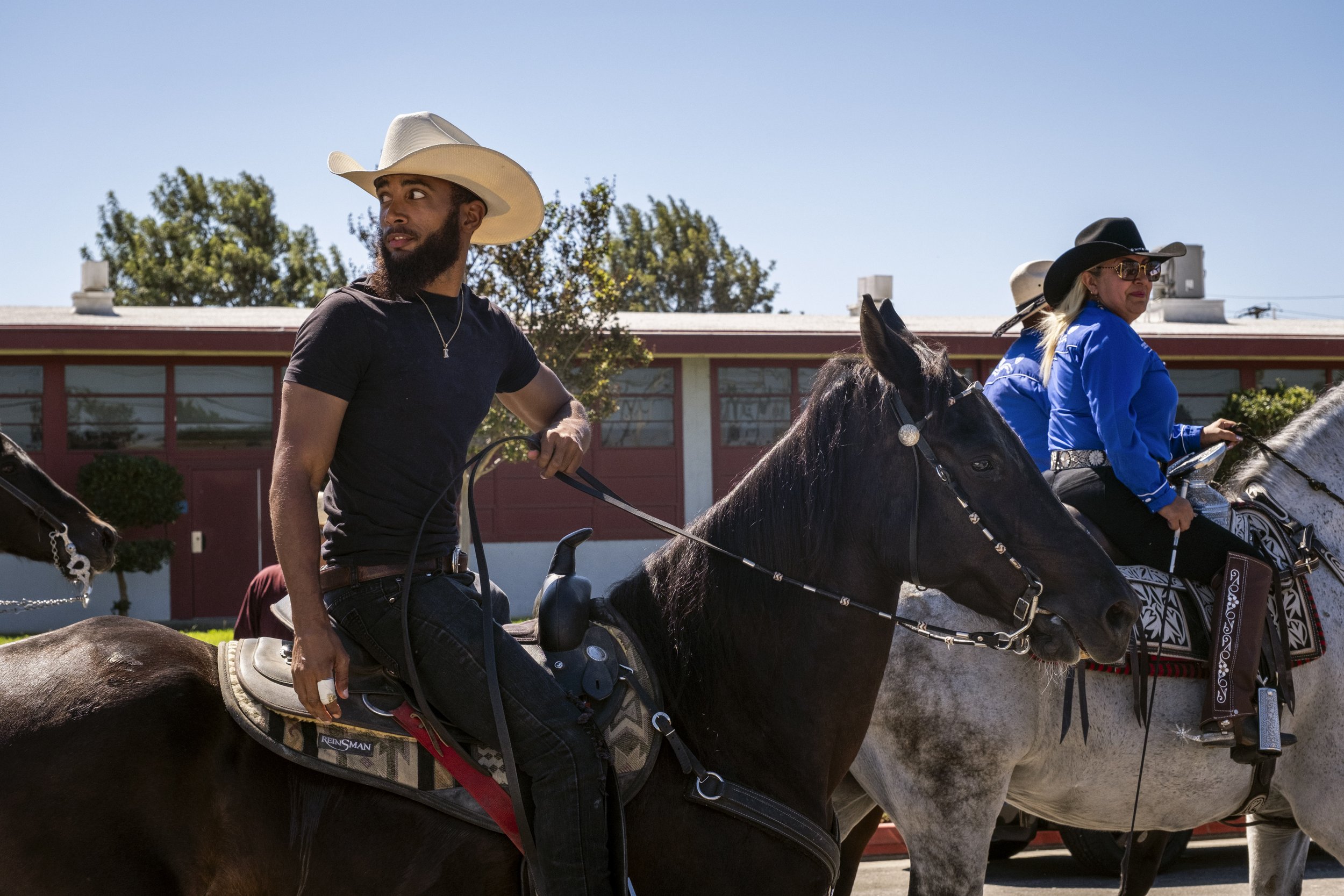  After gathering, the group of riders and horses prepare for the trip to Alondra Blvd, where the vacant site sits in Compton, Calif on Sunday, Sept 25. (Anna Sophia Moltke | The Corsair) 