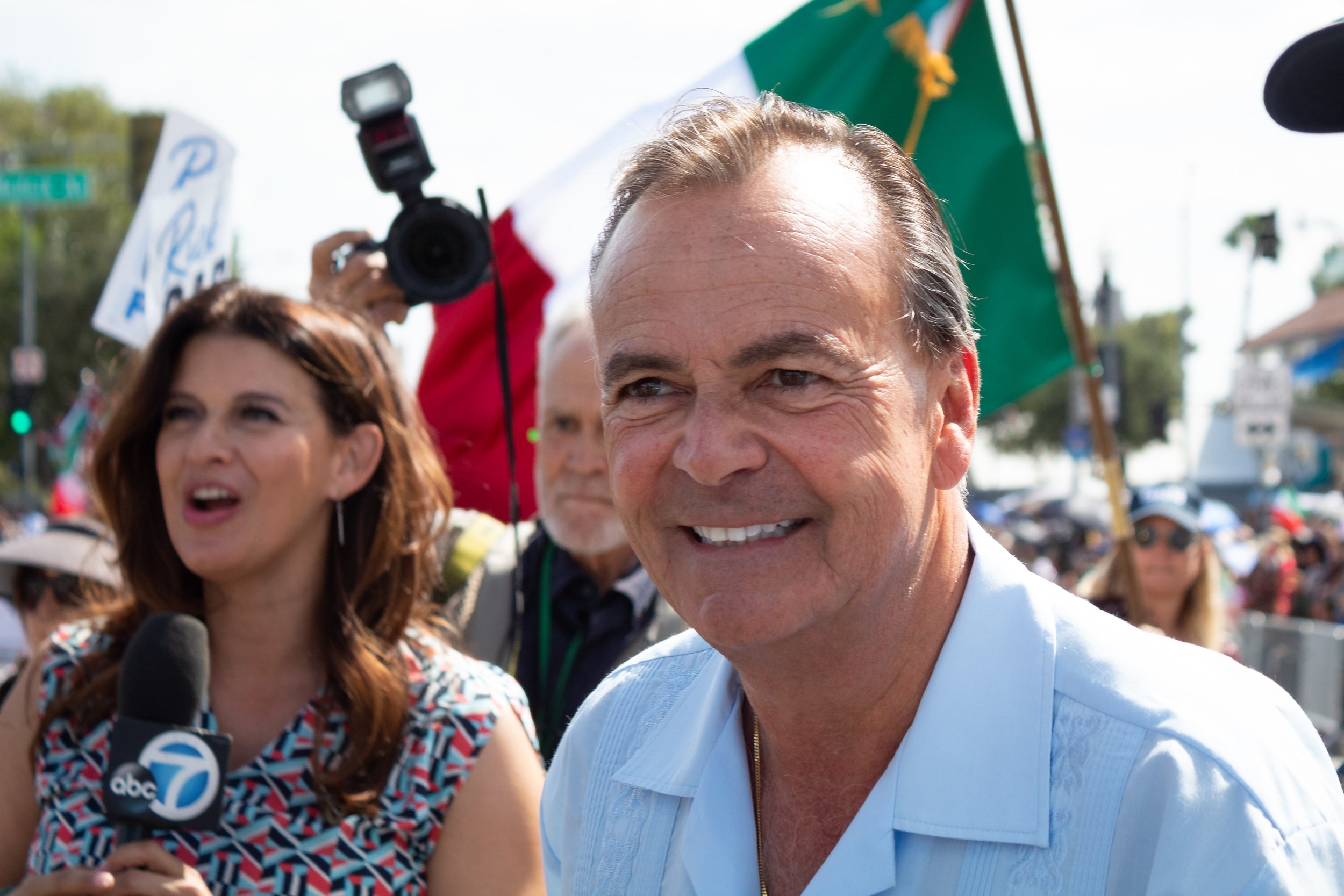  Los Angeles mayoral candidate Rick Caruso speaking to members of the crowd and media at the Mexican Independence Day Parade & Festival in East Los Angeles, Calif. on Sept. 18, 2022. (Caylo Seals | The Corsair) 