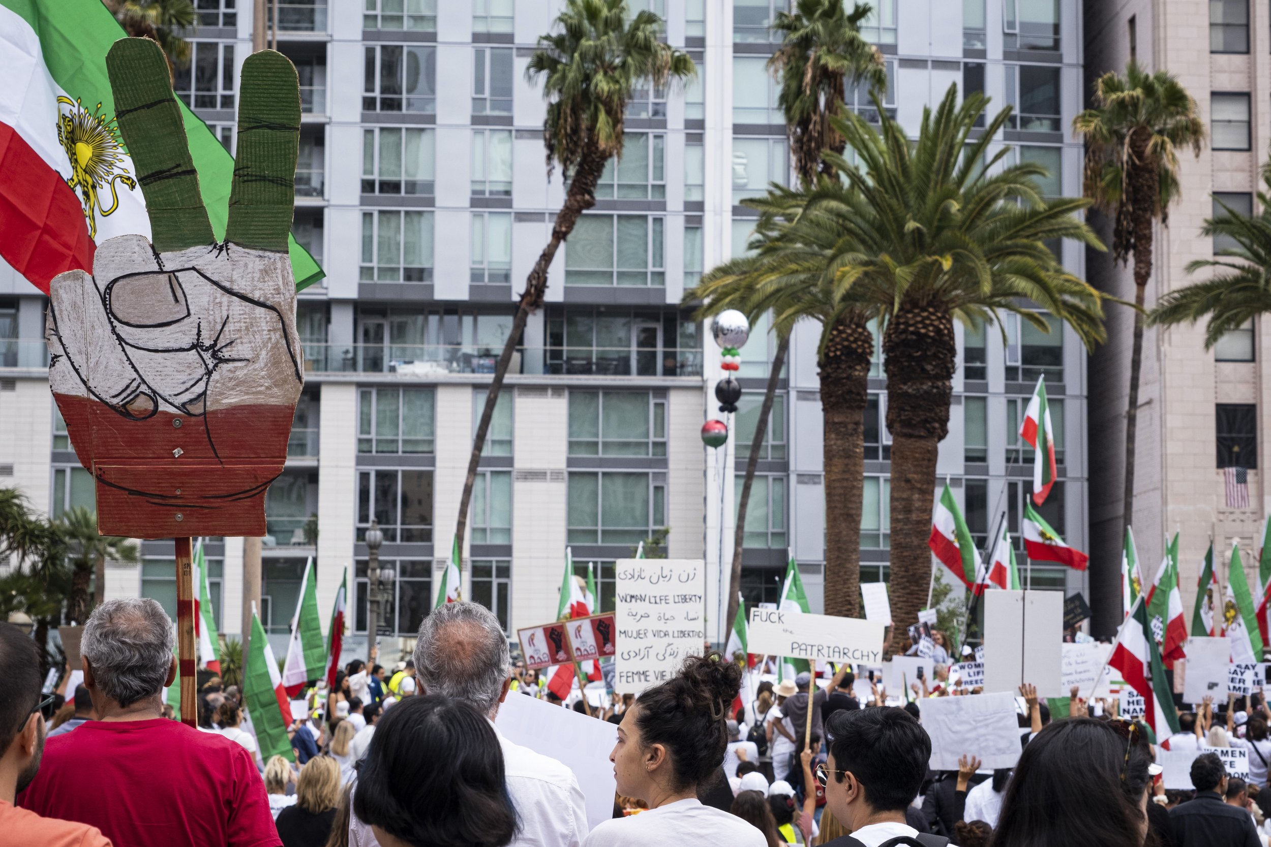  Freedom Rally for Iran gathers a crowd of hundreds of supporters at Pershing Square in Downtown Los Angeles on Saturday, Oct 1. (Anna Sophia Moltke | The Corsair) 