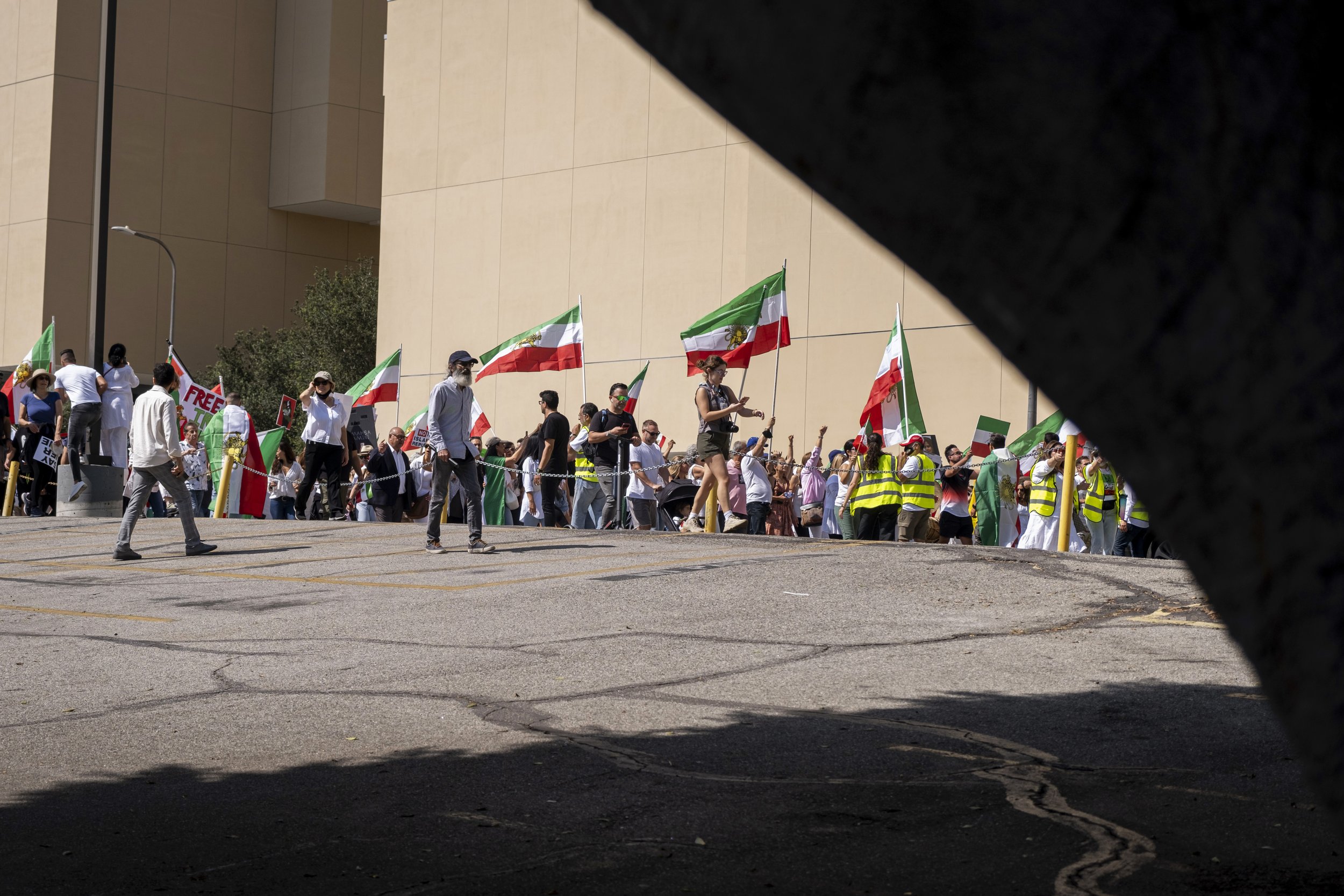  Marching down Temple Street, ralliers walk towards City Hall during the Freedom Rally for Iran, in Downtown Los Angeles, Calif., on October 1. (Anna Sophia Moltke | The Corsair) 