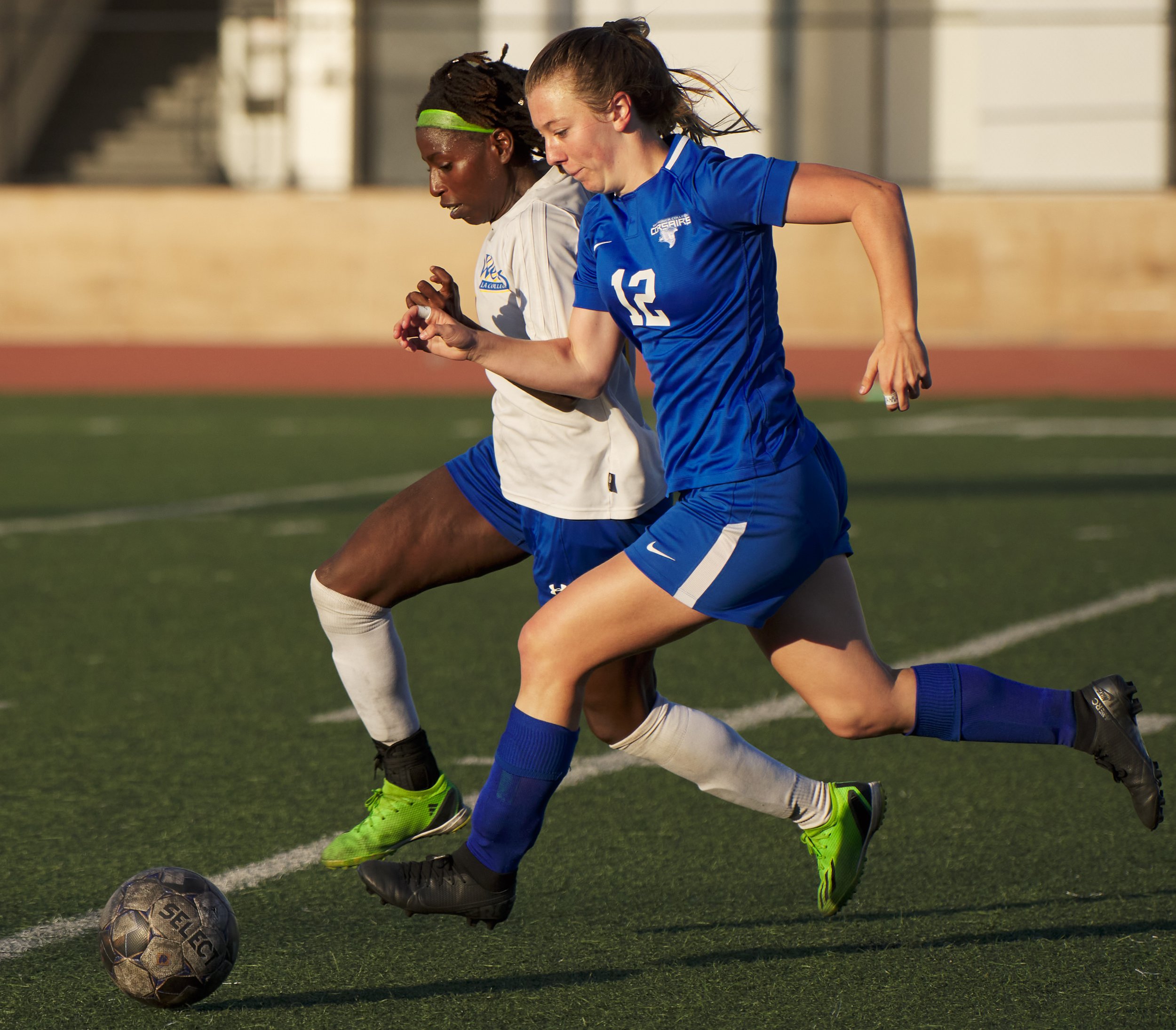  West Los Angeles College Wildcats' Leslie Walker and Santa Monica College Corsairs' Eden Hotch during the women's soccer match on Friday, Sept. 30, 2022, at Corsair Field in Santa Monica, Calif. The Corsairs won 3-2. (Nicholas McCall | The Corsair) 