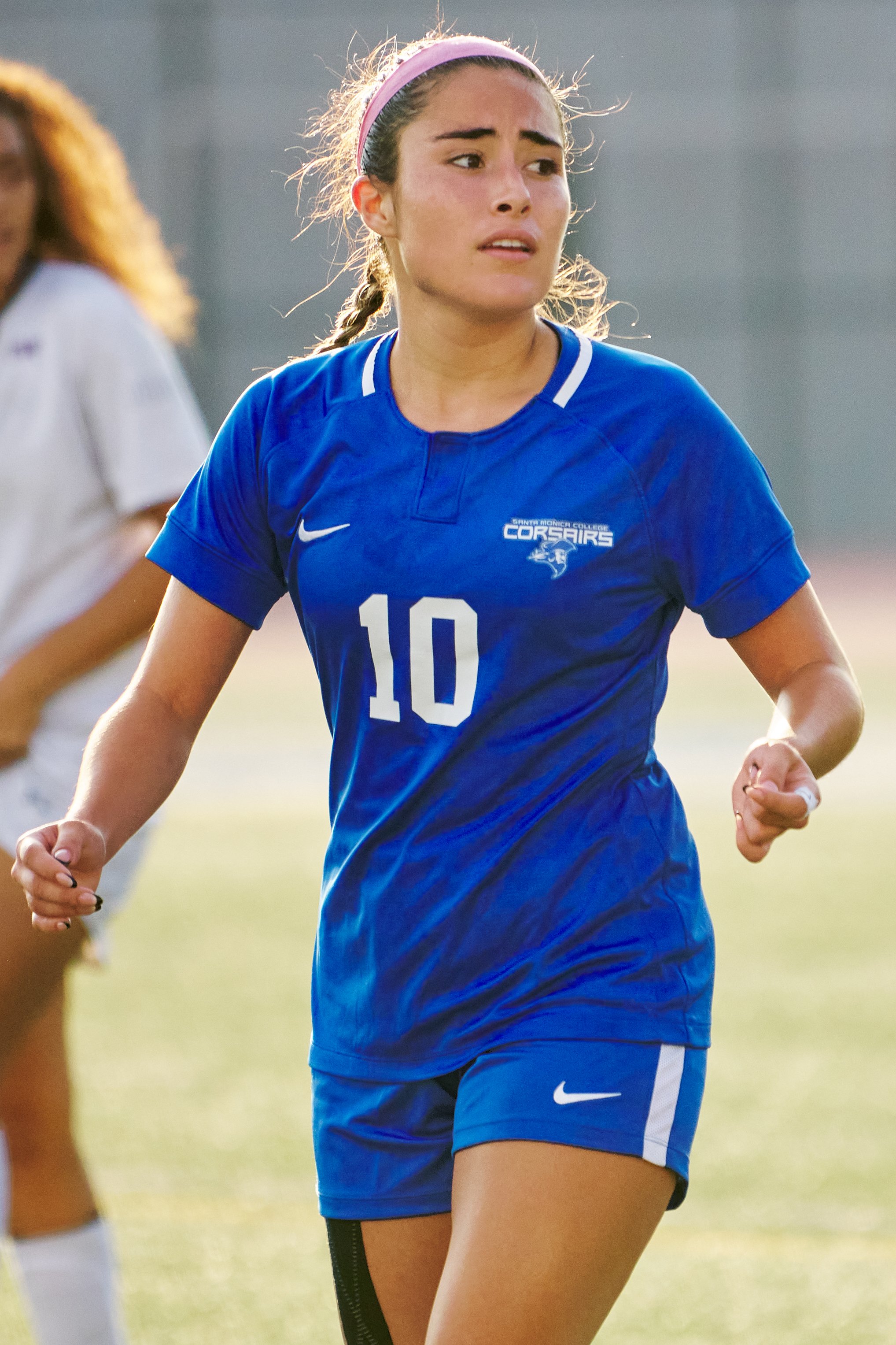  Santa Monica College Corsairs' Ali Alban during the second half of the women's soccer match against the Antelope Valley College Marauders on Tuesday, Oct. 11, 2022, at Corsair Field in Santa Monica, Calif. The Corsairs lost 6-0. (Nicholas McCall | T