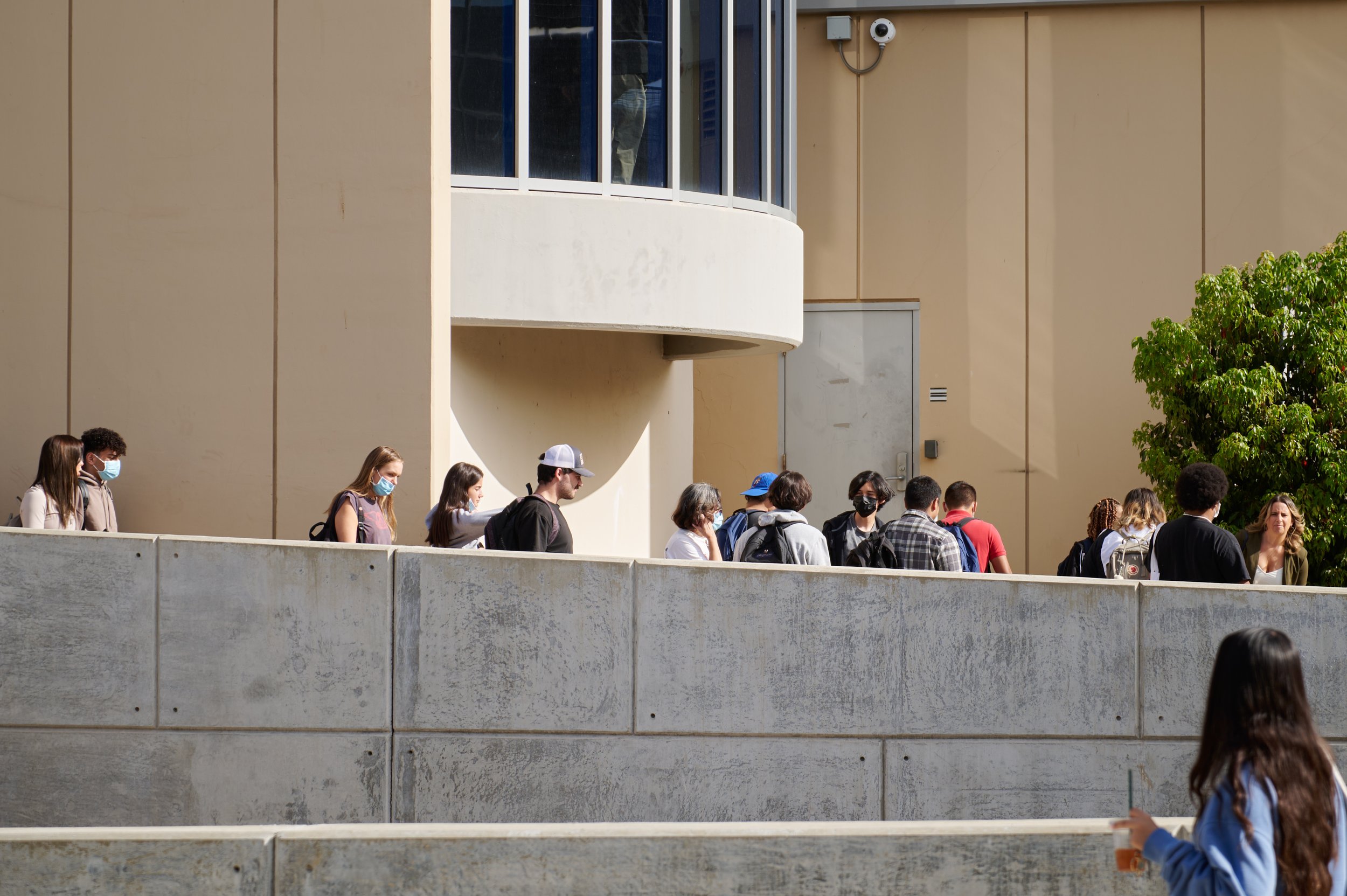  Students evacuate Drescher Hall at Santa Monica College as part of The Great California ShakeOut on Thrusday, Oct. 20, 2022, in Santa Monica, Calif. (Nicholas McCall | The Corsair) 
