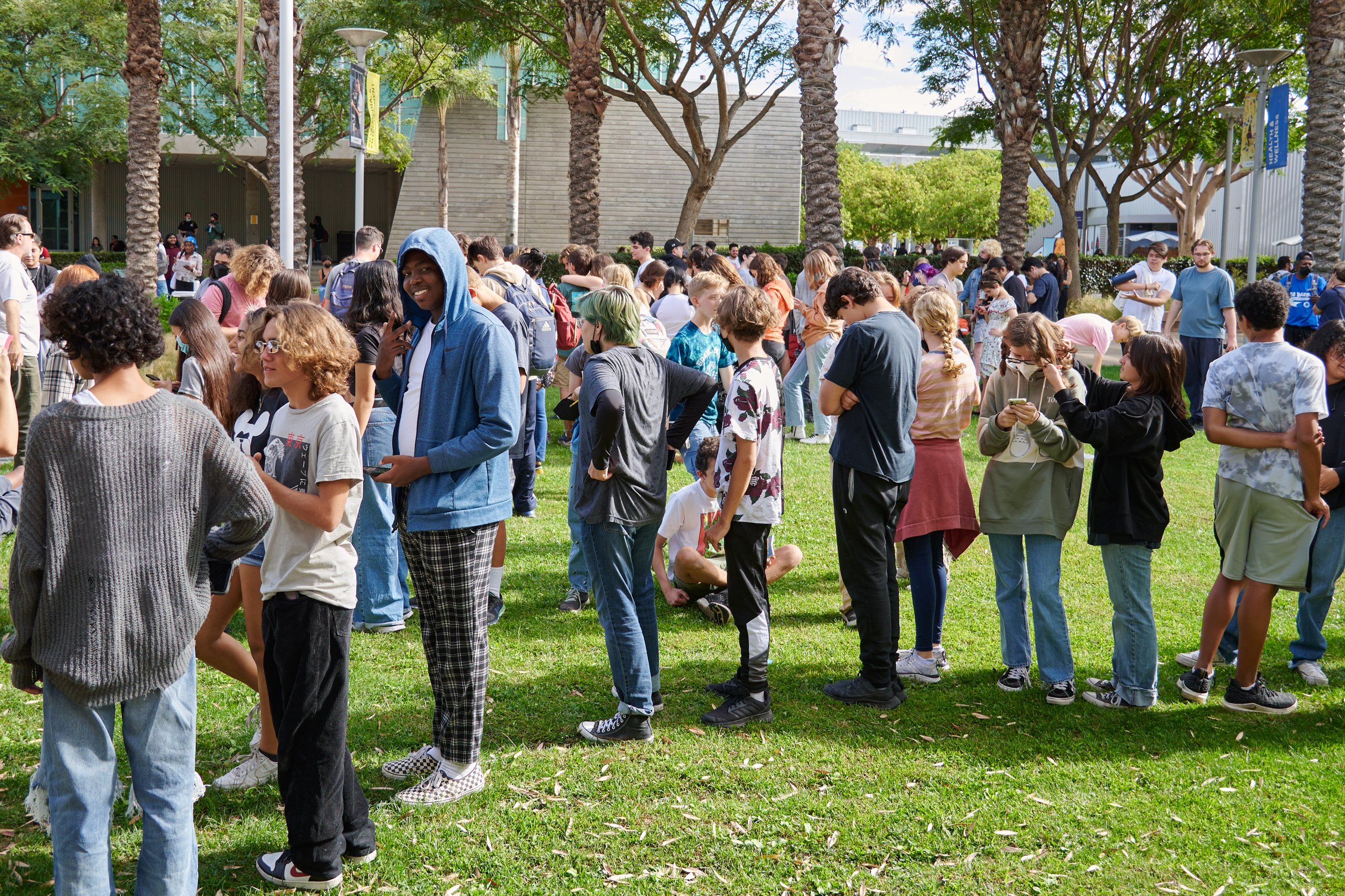  Students wait on SMC Quad at Santa Monica College after being evacuated as part of The Great California ShakeOut on Thursday, Oct. 20, 2022, in Santa Monica, Calif. (Nicholas McCall | The Corsair) 