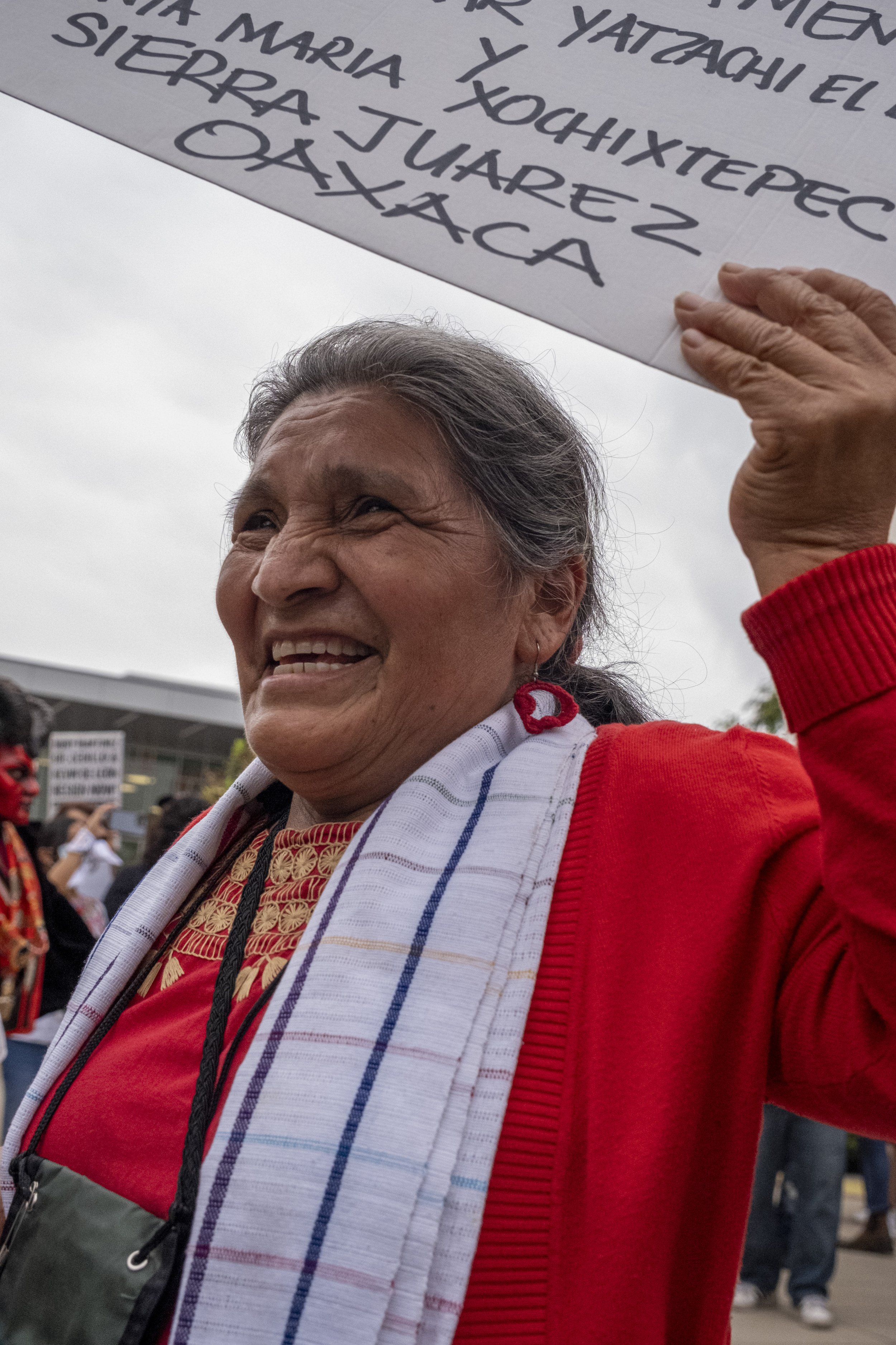  Hundreds of Oaxaca, Zapotec, Mixtec and other indigenous communities gathered to march downtown. Marcha Por Justicia was organized by Comunidades Indigenas en Liderazgo (CIELO), which means Indigenous Communities in Leadership. Marches and protests 