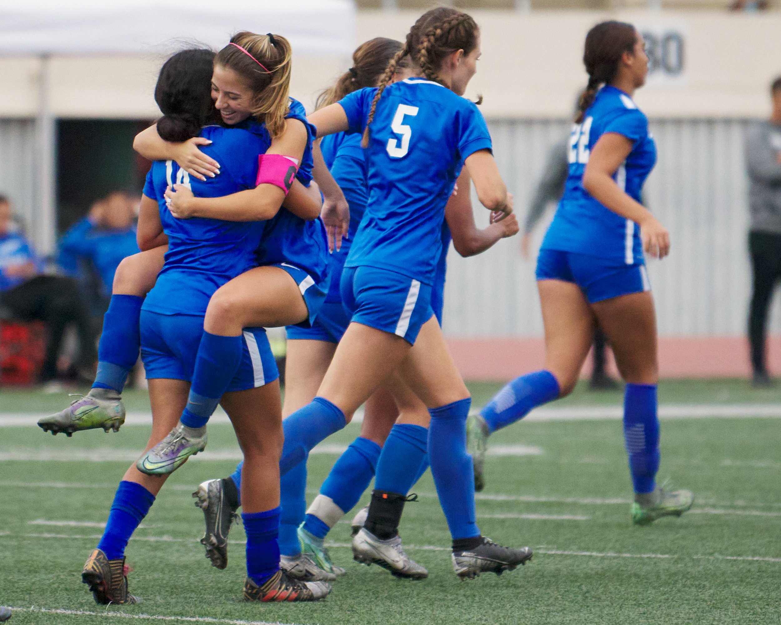  Santa Monica College Corsairs' Vashti Zuniga carries Sophie Doumitt after Doumitt scored the first goal of the game for the Corsairs during the women's soccer match against the Los Angeles Valley College Monarchs on Tuesday, Nov. 1, 2022, at Corsair