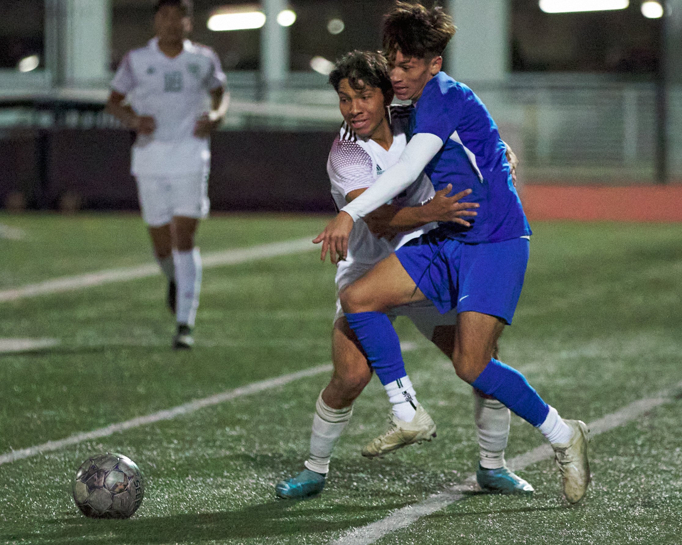  Norco College Mustangs' Emmanuel Apreza and Santa Monica College Corsairs' Jose Urdiano during the men's soccer match on Saturday, Nov. 19, 2022, at Corsair Field in Santa Monica, Calif. (Nicholas McCall | The Corsair) 