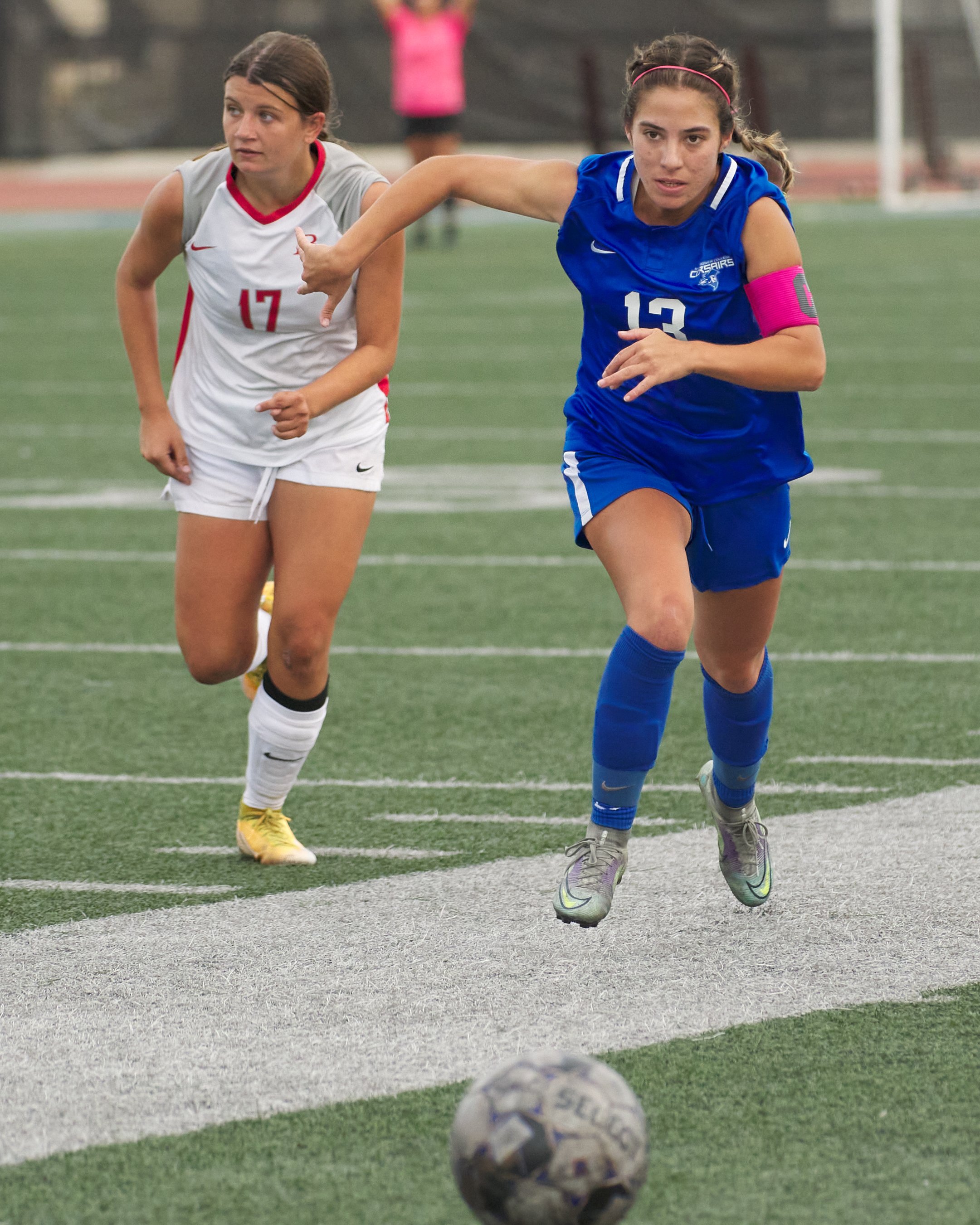  Bakersfield College Renegades' Mariah Myers-Caldarella and Santa Monica College Corsairs' Sophie Doumitt during the women's soccer match on Friday, Oct. 20, 2022, at Corsair Field in Santa Monica, Calif. The Corsairs tied 1-1. (Nicholas McCall | The
