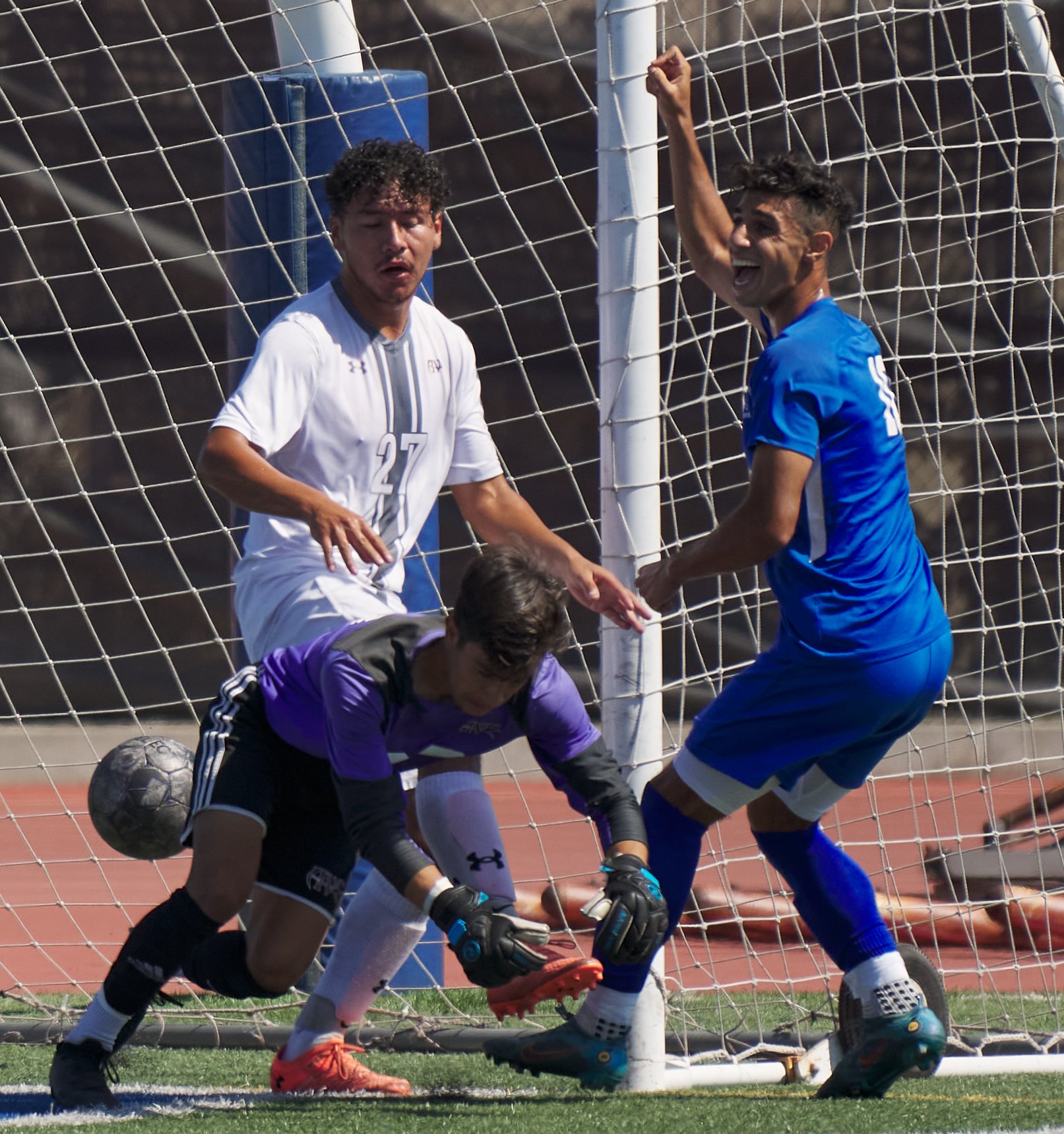  Santa Monica College Corsairs' Roey Kivity scores a goal against the Antelope Valley Marauders, getting the ball past Sergio Garcia (27) and goalie Brian Rios Martinez during the men's soccer match on Friday, Sept. 30, 2022, at Corsair Field in Sant