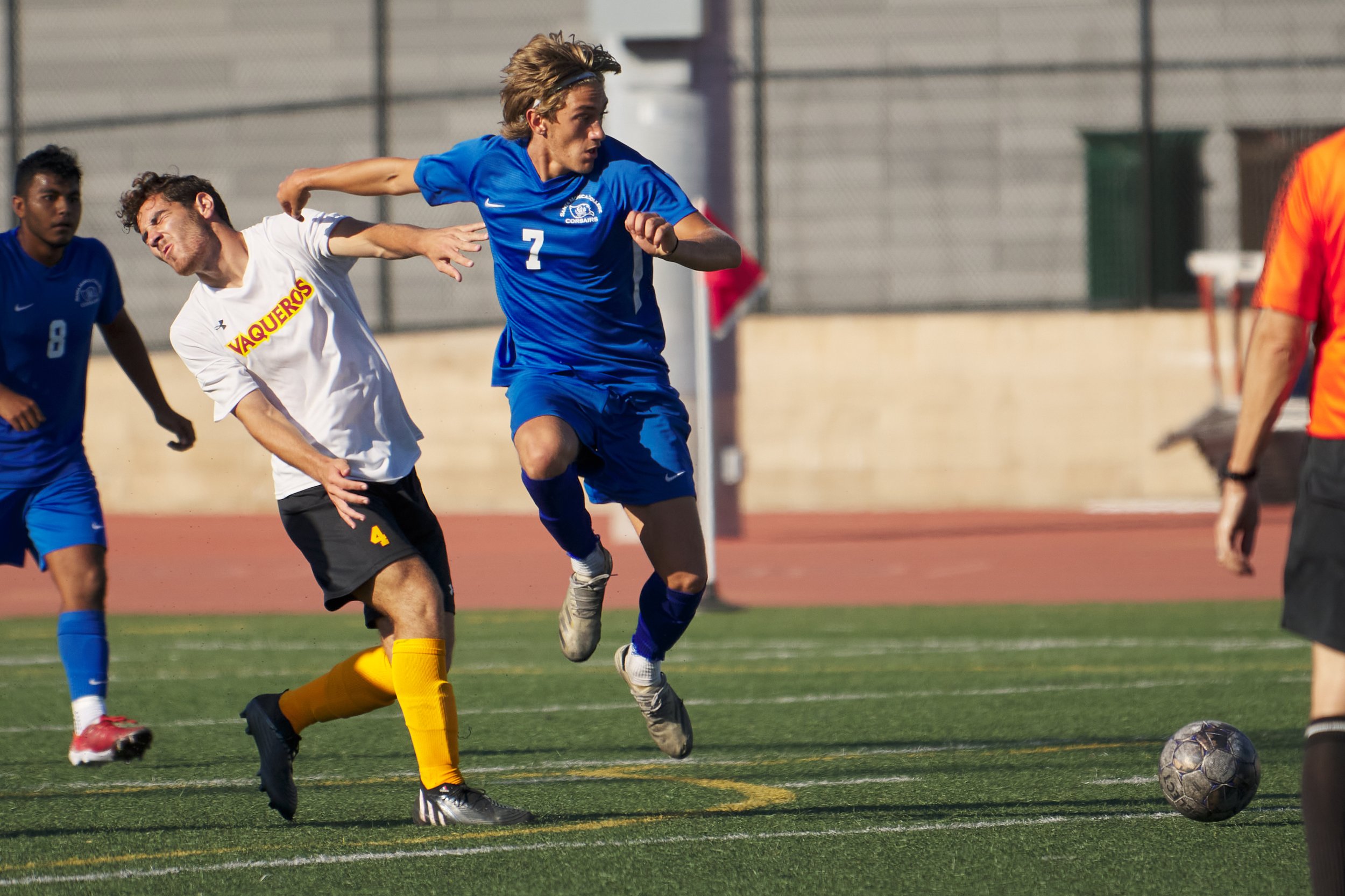  Darren Lewis (right), of the Santa Monica College Corsairs, blocks Glendale Community College Vaqueros' Malkoon Malkoon during the men's soccer match on Tuesday, Sept. 27, 2022, at Corsair Field in Santa Monica, Calif. The Corsairs won 3-0. (Nichola