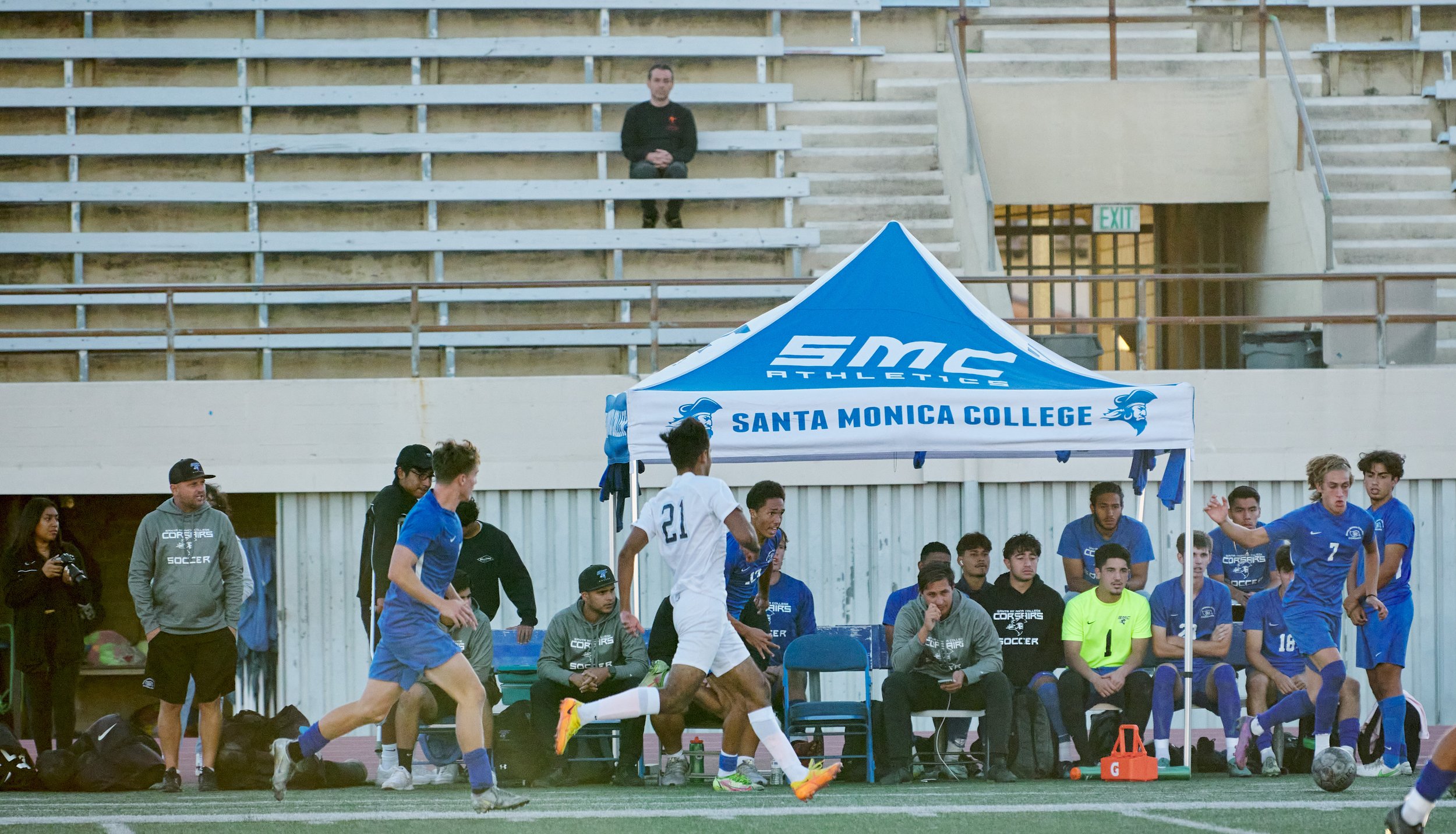  The men's soccer match between the Santa Monica College Corsairs, with Head Coach Tim Pierce (second from left), and the Moorpark College Raiders  on Tuesday, Oct. 25, 2022, at Corsair Field in Santa Monica, Calif. The Corsairs won 4-0. (Nicholas Mc