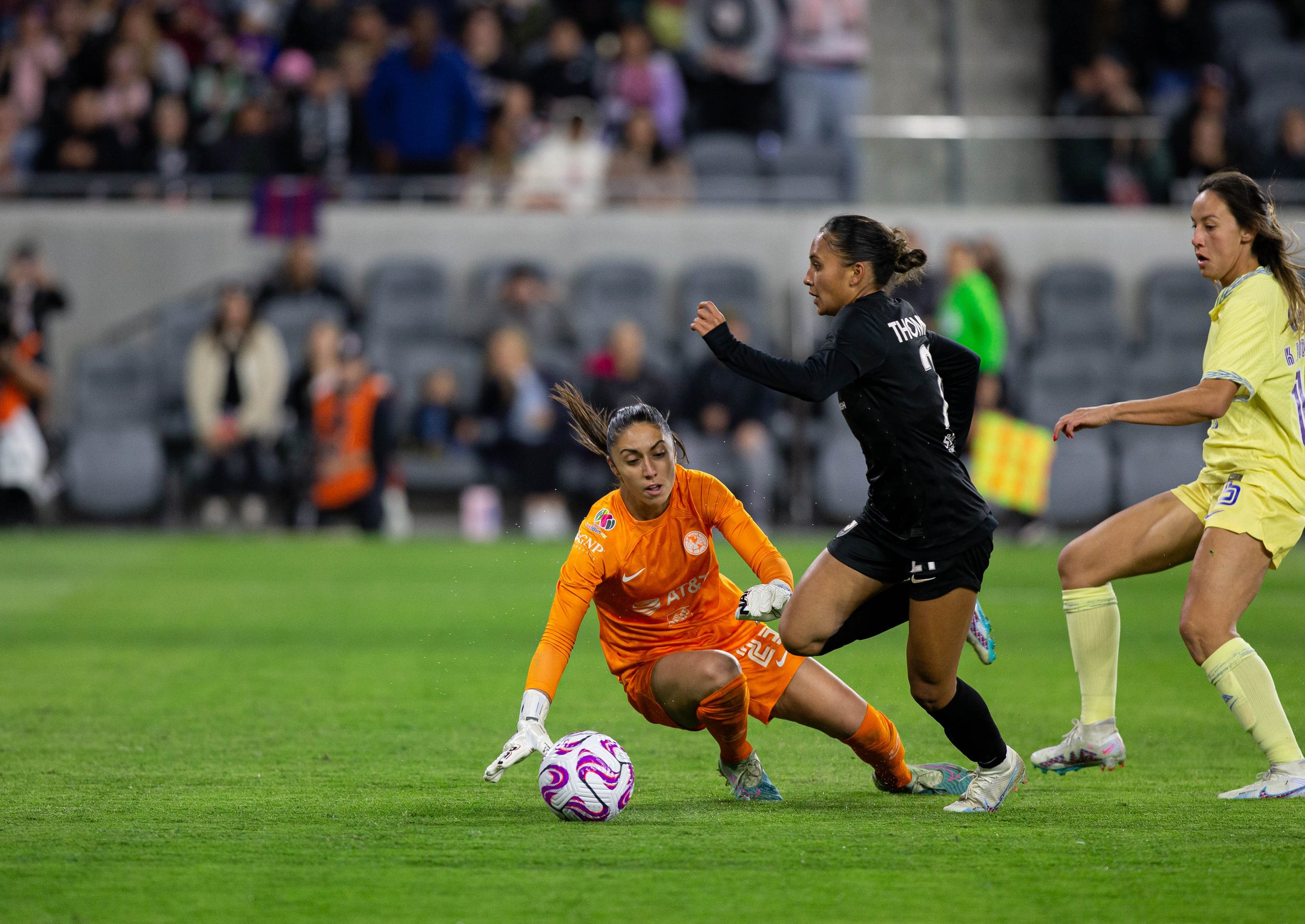  Angel City Football Club forward, Alyssa Thompson (21) dribbles past Club America Femenil goalkeepr, Itzel Gonzalez allwoing Thompson to tap in th eball for the first goal of the game on Wed. March 8, 2023 at BMO Stadium in Los Angeles, Calif. (Dani