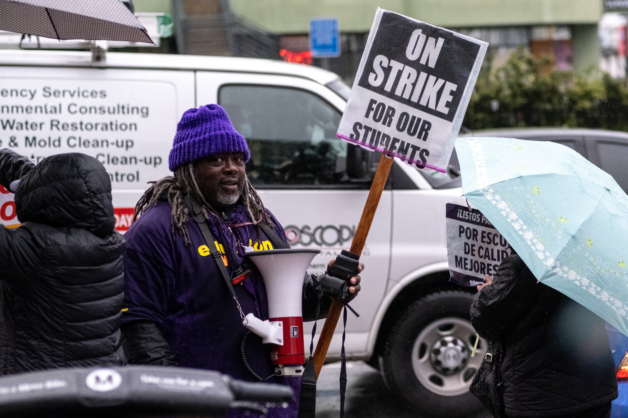  Rashan Briggs, Special Education teacher, on strike in front of Hollywood High School, in Los Angeles, Calif. on Tuesday, March 21, 2023. (Akemi Rico | The Corsair) 