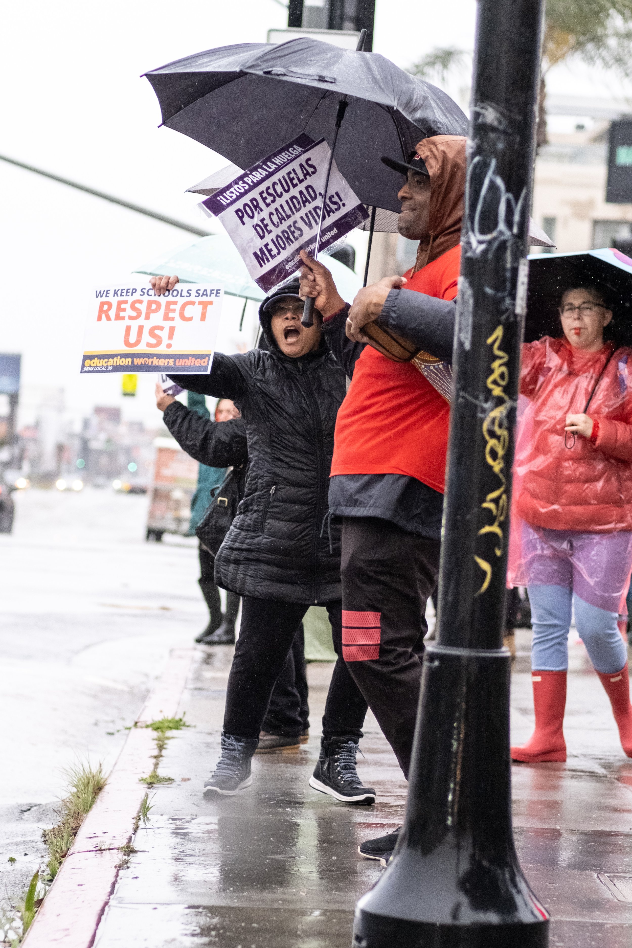  Protesters waive signs supporting Los Angeles Unified School District staff while on strike in front of Hollywood High School, in Los Angeles, Calif. on Tuesday, March 21, 2023. (Akemi Rico | The Corsair) 