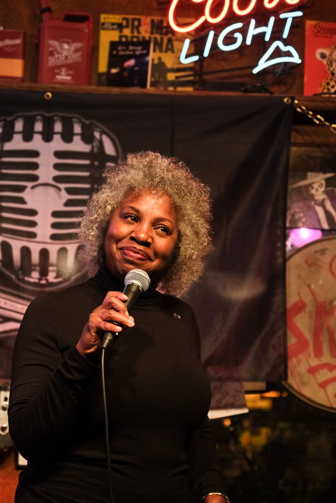  Ina a local comic who talks about a brighter outlook on her grey hair, and also elaborates on how we all  personify cats. Maui Sugar Mills Saloon, Los Angeles, on March, Tuesday 14, 2023. (Alejandro Contreras | The Corsair) 