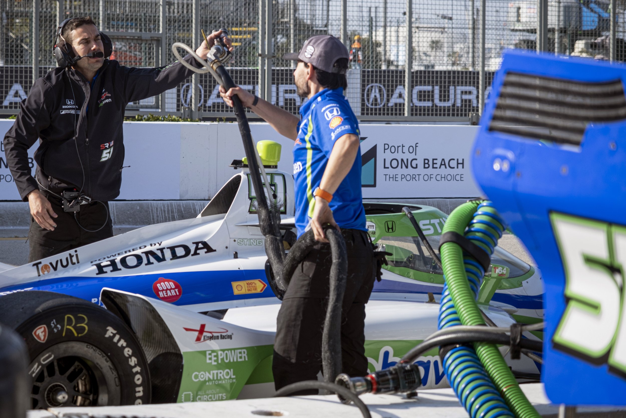  Pit crew performs final touches in preparation for the Historic F1 Challenge Race at the 48th Annual Acura Grand Prix in Long Beach, Calif. on Sat., April 15, 2023. (Anna Sophia Moltke | The Corsair) 