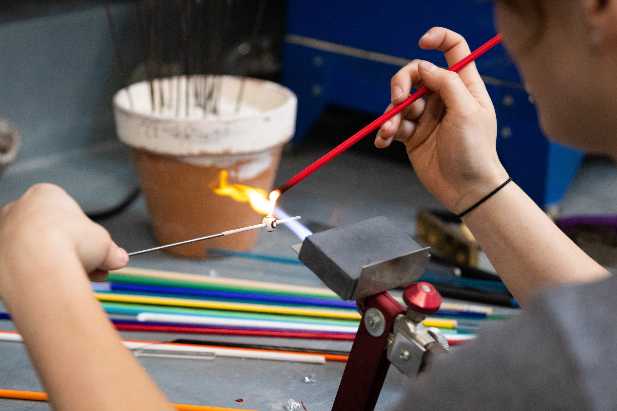  Santa Monica College’s Art Department hosts an open studio day where the Hot Shop was doing a glass blowing demonstration on the main campus in Santa Monica, Calif., on Saturday, May 13, 2023. (Caylo Seals | The Corsair) 