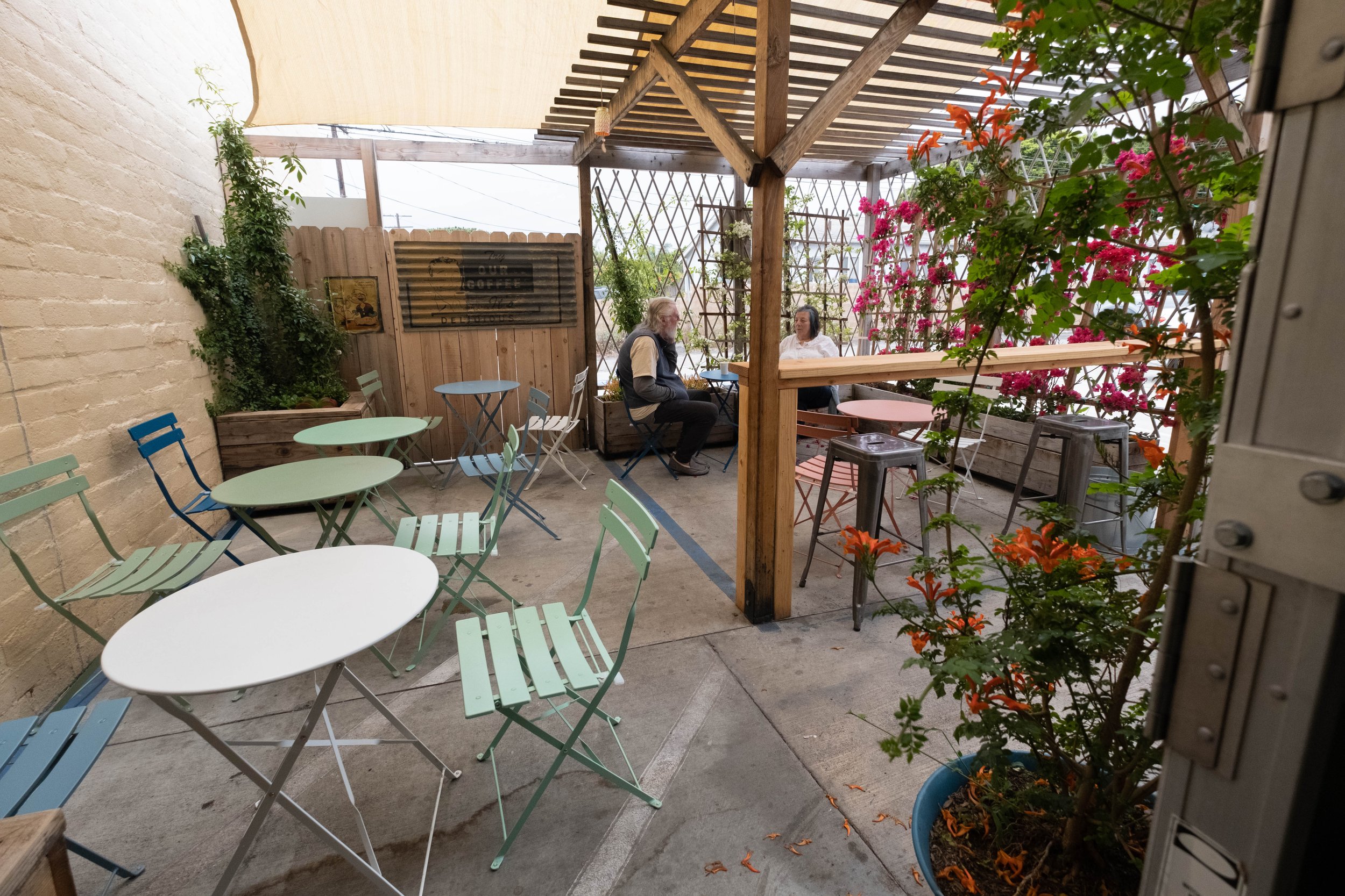  Lo/Cal Coffee & Market is located on Pico just west of Cloverfield in Santa Monica, Calif., and in addition to caffeinated beverages they have pastries, salads and sandwiches, with indoor and outdoor seating. It's open 7:00am to 3:30pm Monday throug