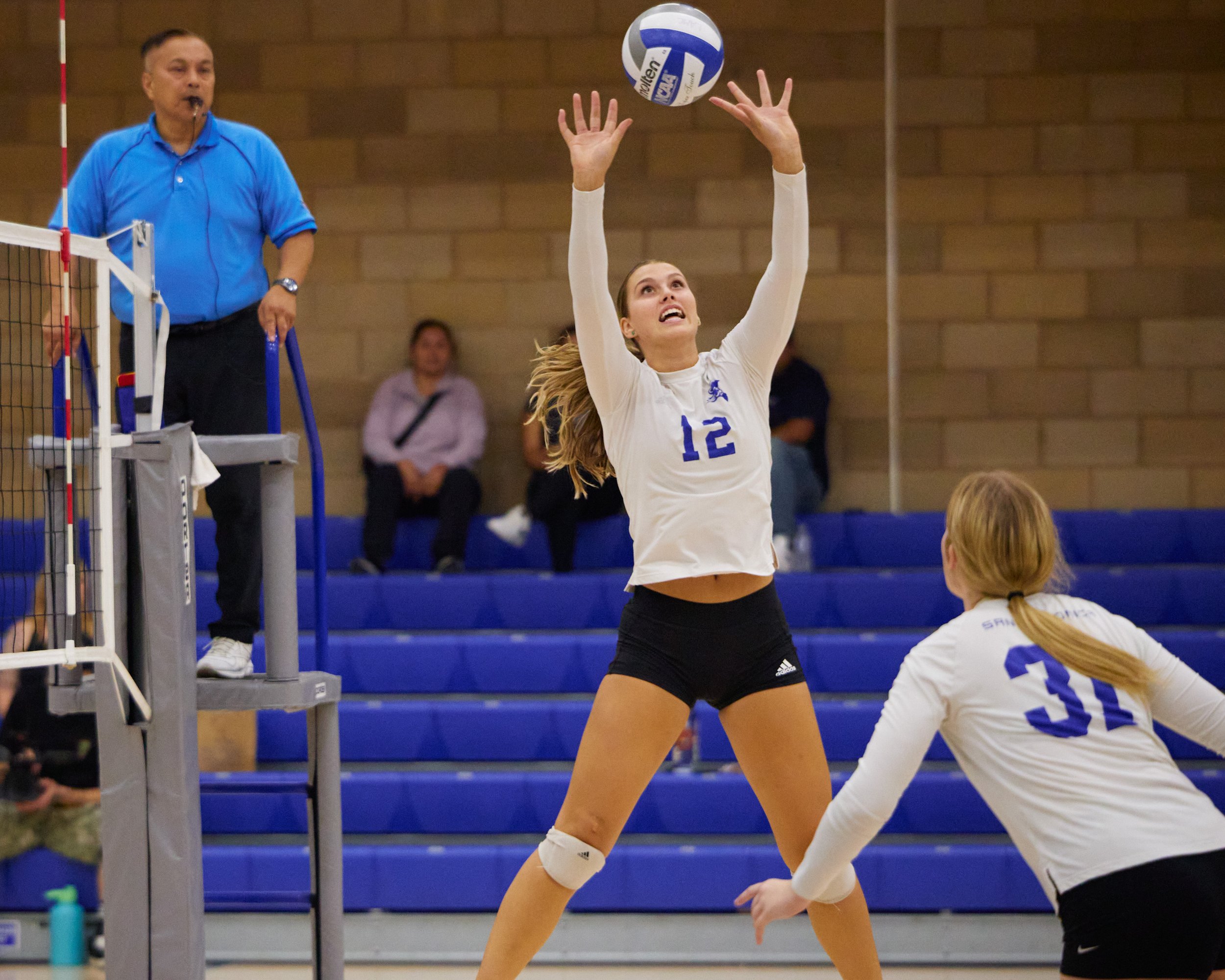  Santa Monica College Corsairs' Mia Paulson sets the ball during the women's volleyball match against the Los Angeles Mission College Eagles on Wednesday, Sept. 13, 2023, at the Health Fitness & Athletics Complex in Sylmar, CA. The Corsairs won 3-1. 