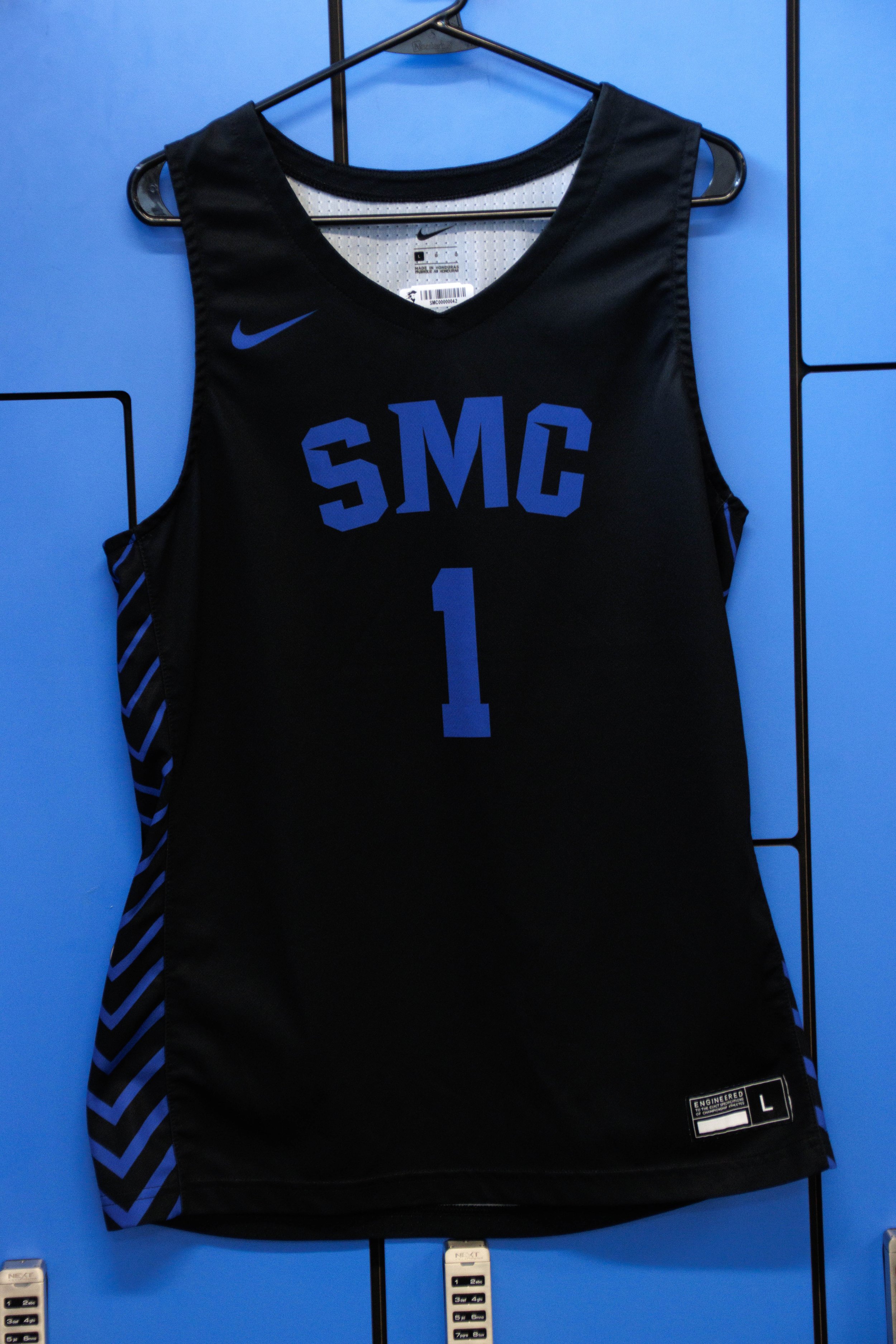  a Santa Monica College (SMC) Men's Basketball Jersey hung in the men's locker room in the Corsair Gymnasium on the SMC main campus, Santa Monica, Calif. on Sept. 07, 2023. This one in particular is for away matches. (Danniel Sumarkho | The Corsair) 