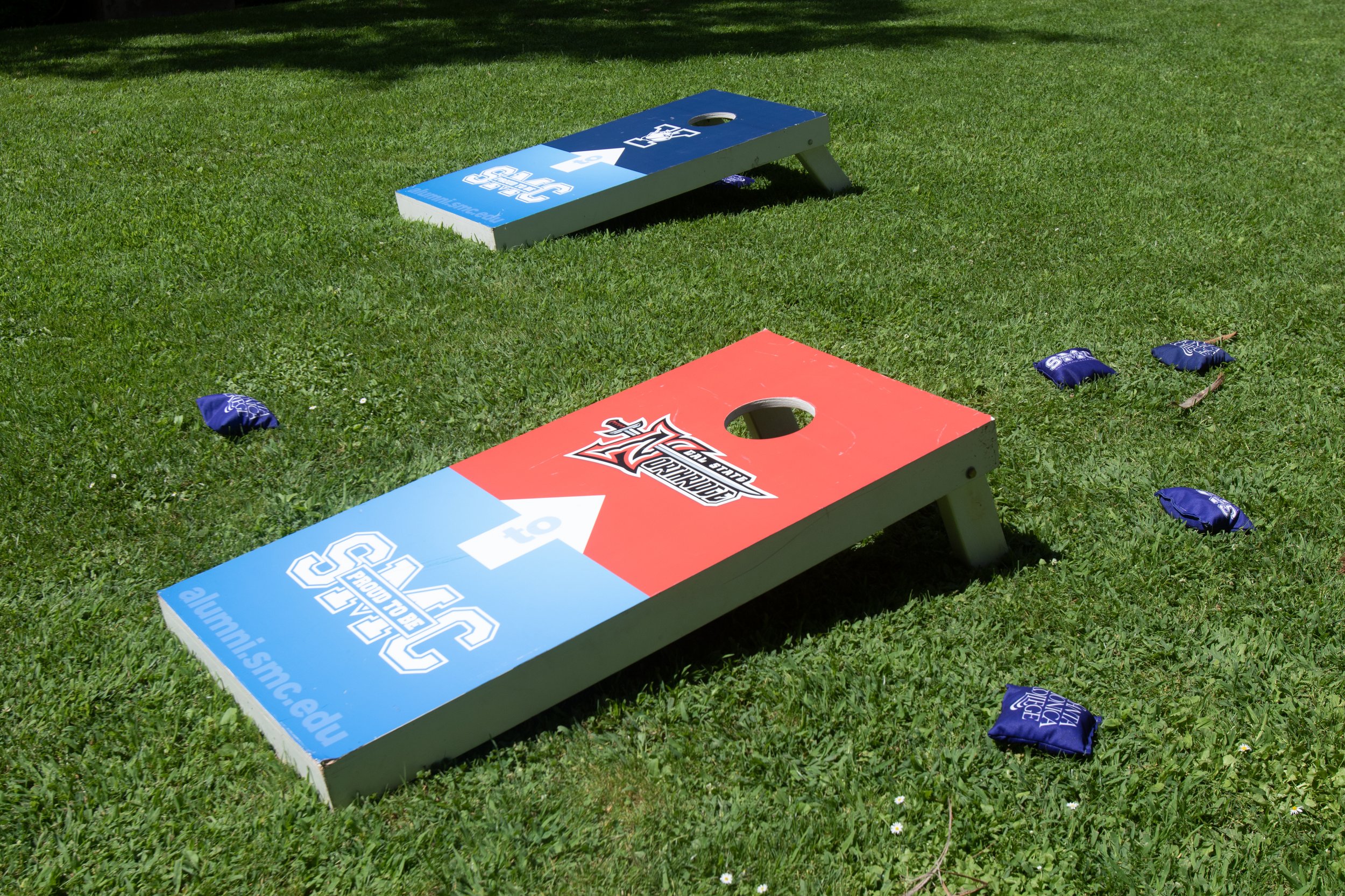  Cornhole game for students to play at the quad during the Santa Monica College (SMC) Start Up event on main campus in Santa Monica, Calif., on Sept. 12, 2023. (Callie Yiu | The Corsair) 