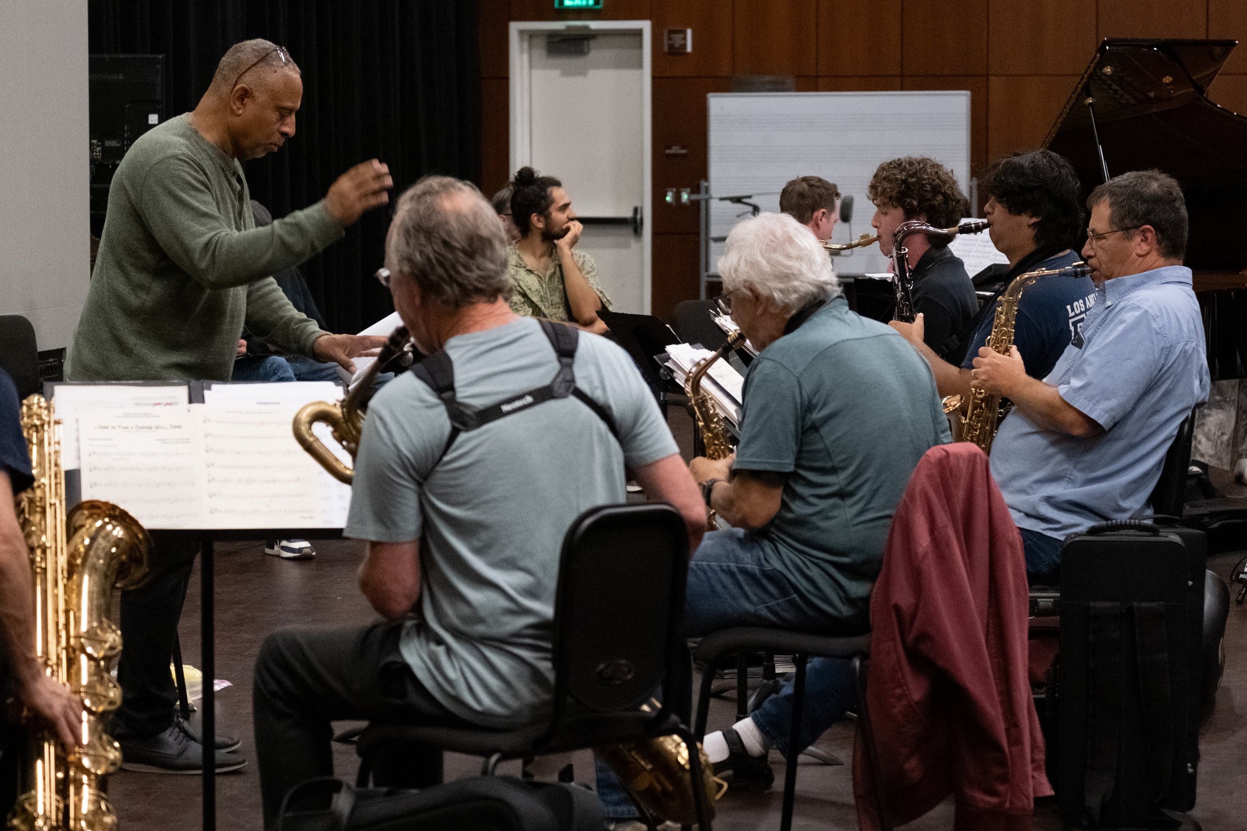  Keith Fiddmont, conductor of the Santa Monica College (SMC) Jazz Ensemble, directs music in front of the room during rehearsal on Monday, Sept. 18th, 2023 at the SMC Performing Arts Complex in Santa Monica, Calif. (Akemi Rico | The Corsair) 