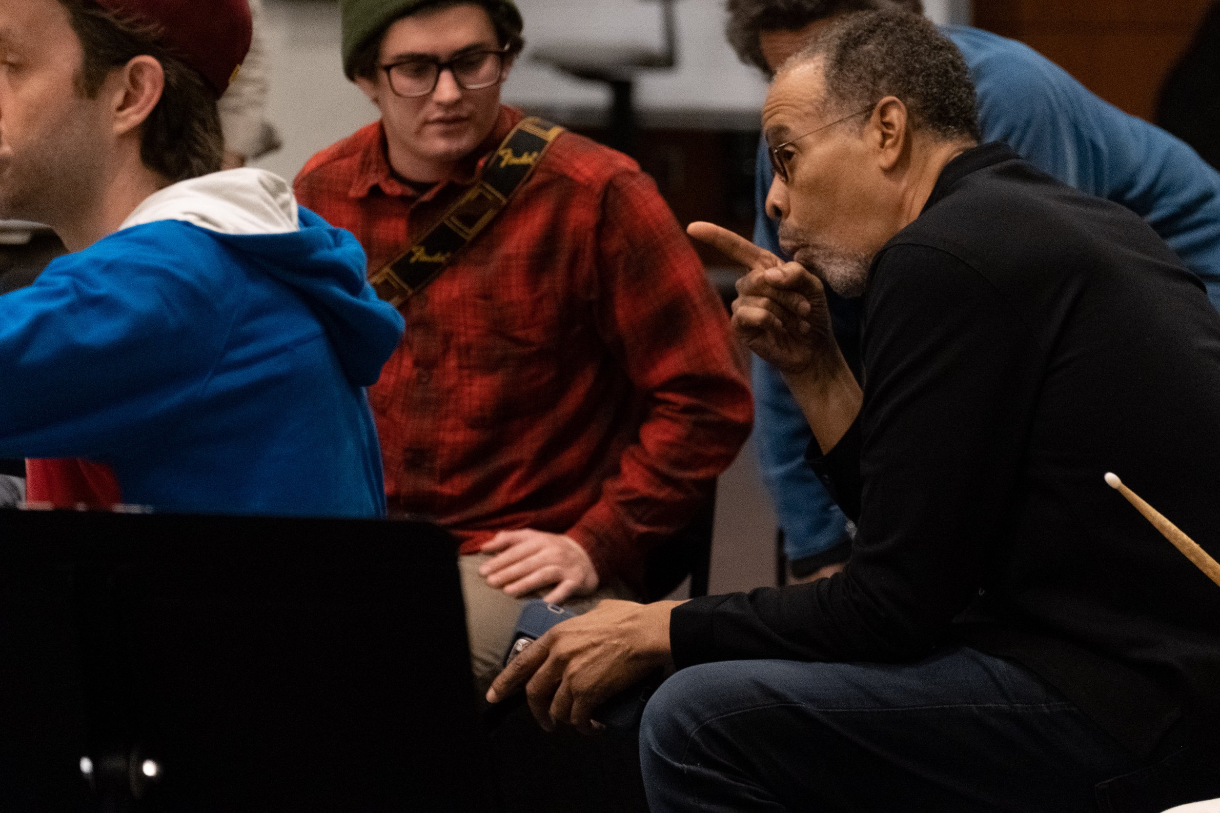  Stanley Clarke, four-time GRAMMYⓇ Award-winning bassist, recording artist, and composer, mentors members of the Santa Monica College Jazz Ensemble during rehearsal on Monday, Sept. 18th, 2023 at the SMC Performing Arts Complex in Santa Monica, Calif