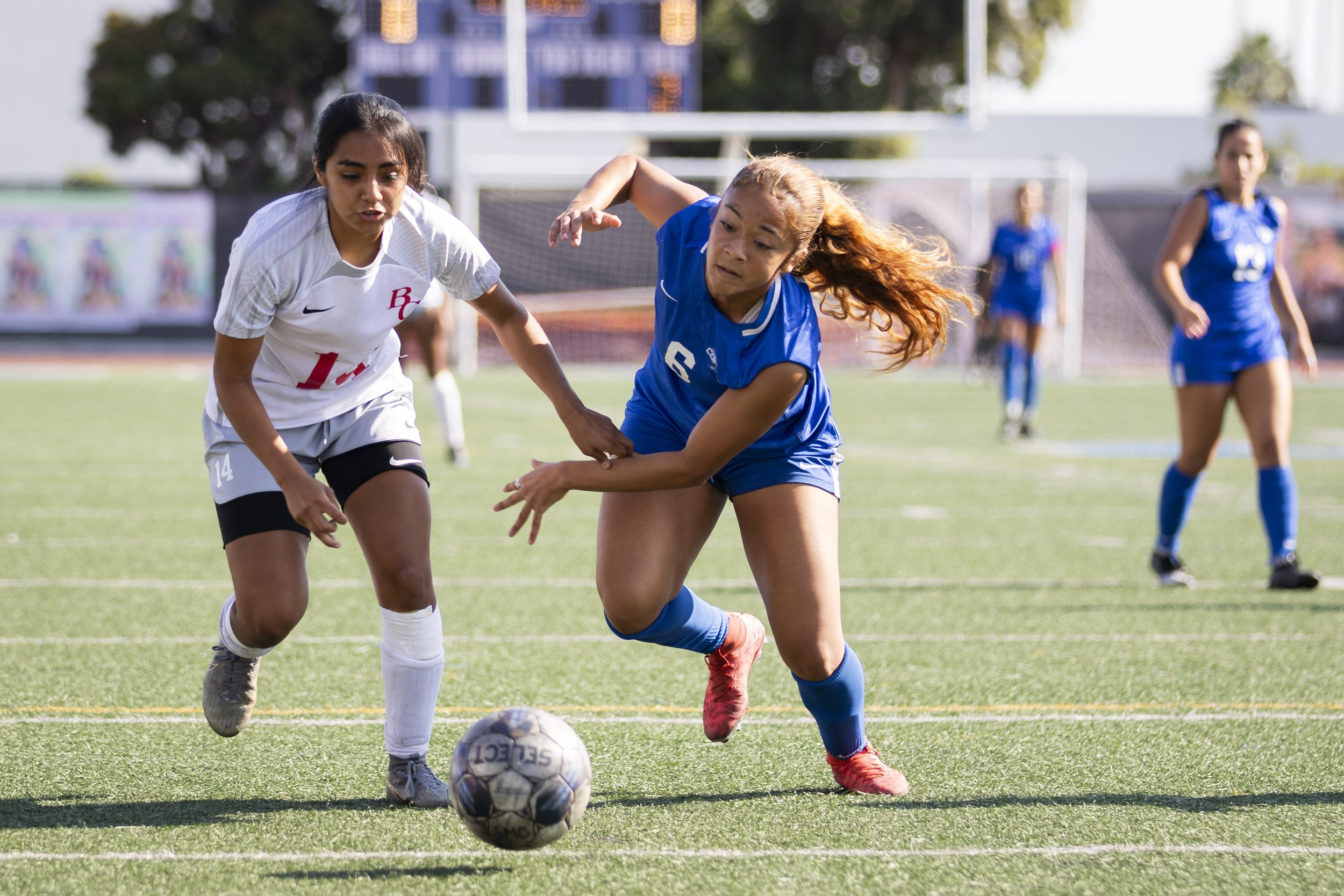  Santa Monica College Corsair forward Tia Lucas (right) attempting to score while Bakersfield College Renegade winger Camila Moncada defends during the second half of a home game in Santa Monica, Calif., on Friday, Oct. 27, 2023. The Corsairs won 4-1