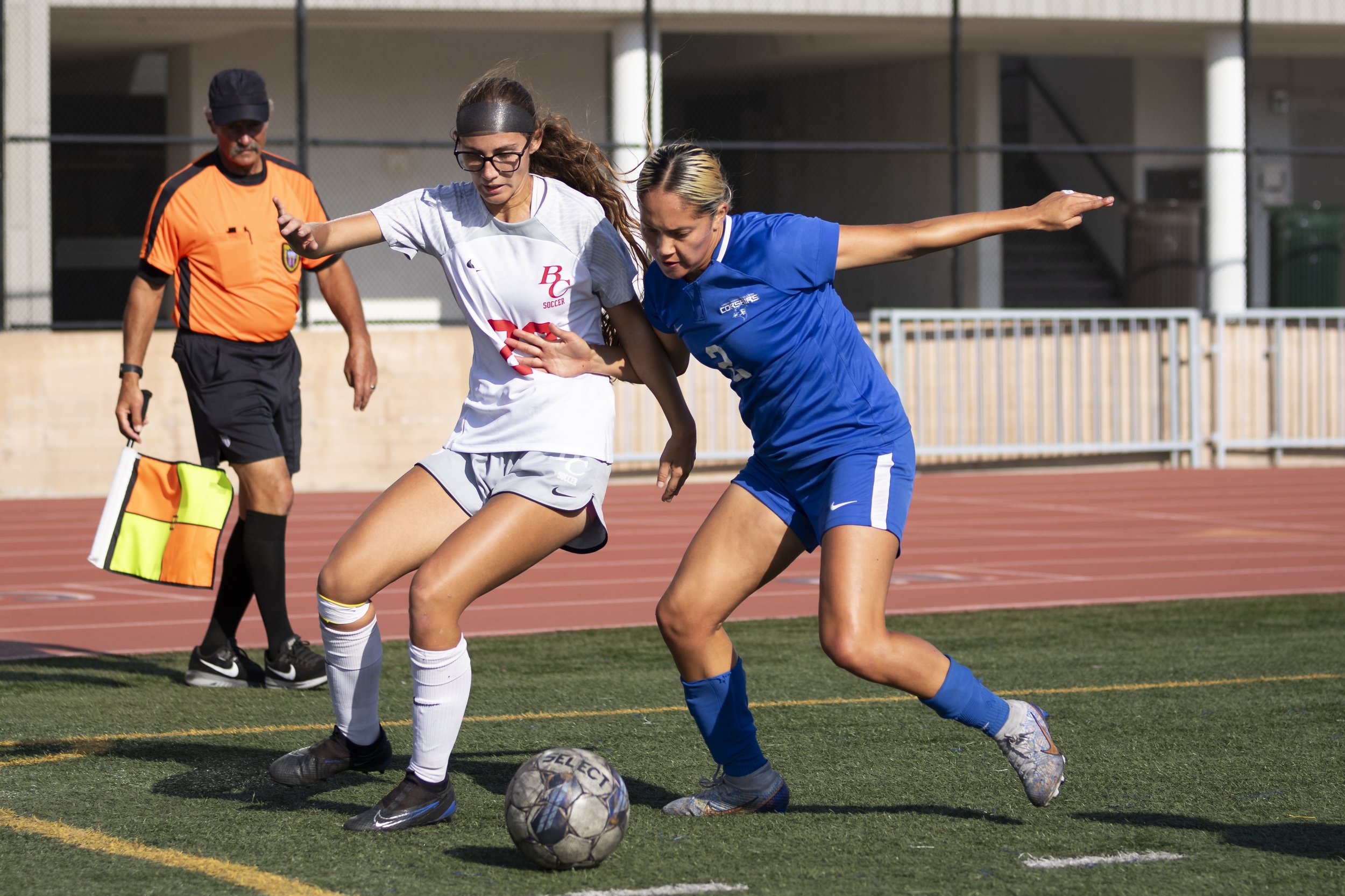  Santa Monica College Corsair forward Alanis Rodriguez (right) and Bakersfield College Renegade Javen Silva (left) battle for control of the ball during the final minutes of a home game in Santa Monica, Calif., on Friday, Oct. 27, 2023. The Corsairs 