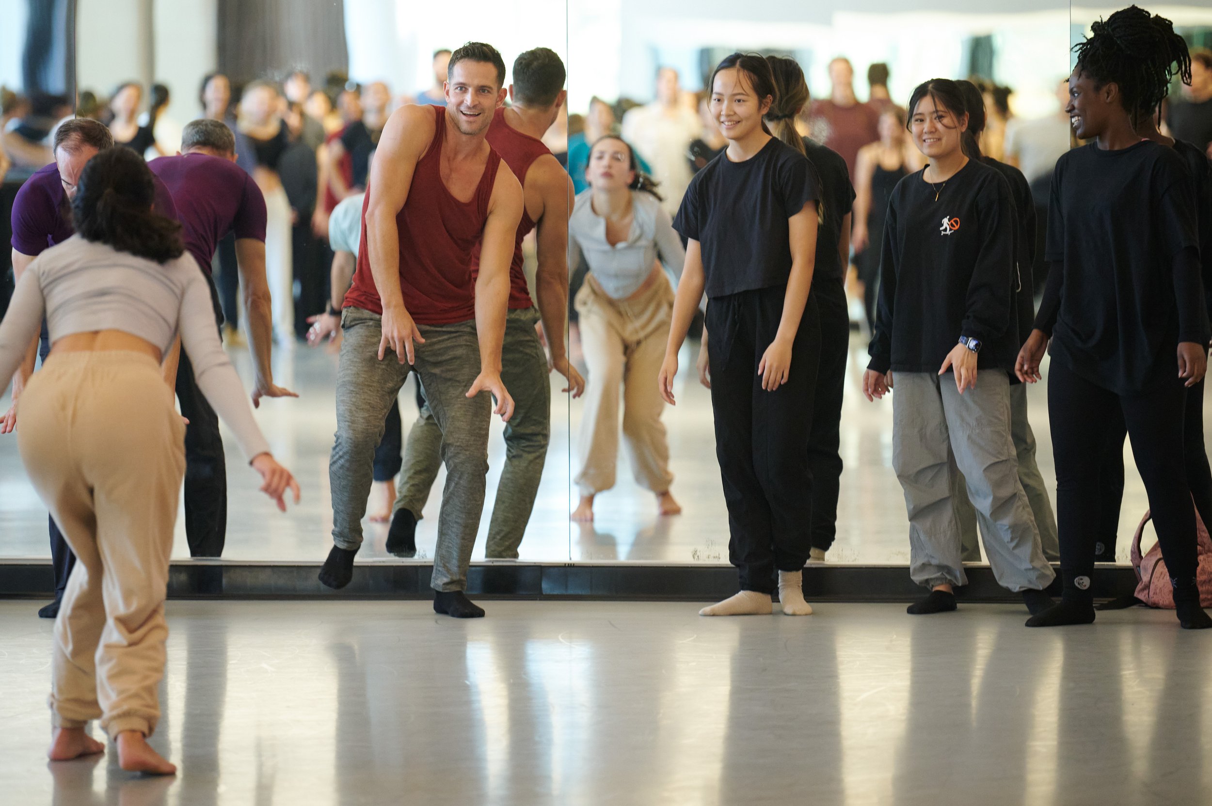  Students begin to dance during during Holly Johnston's master class at Santa Monica College's Core Performance Center on Thrusday, Oct. 26, 2023, in Santa Monica, Calif. (Nicholas McCall | The Corsair) 