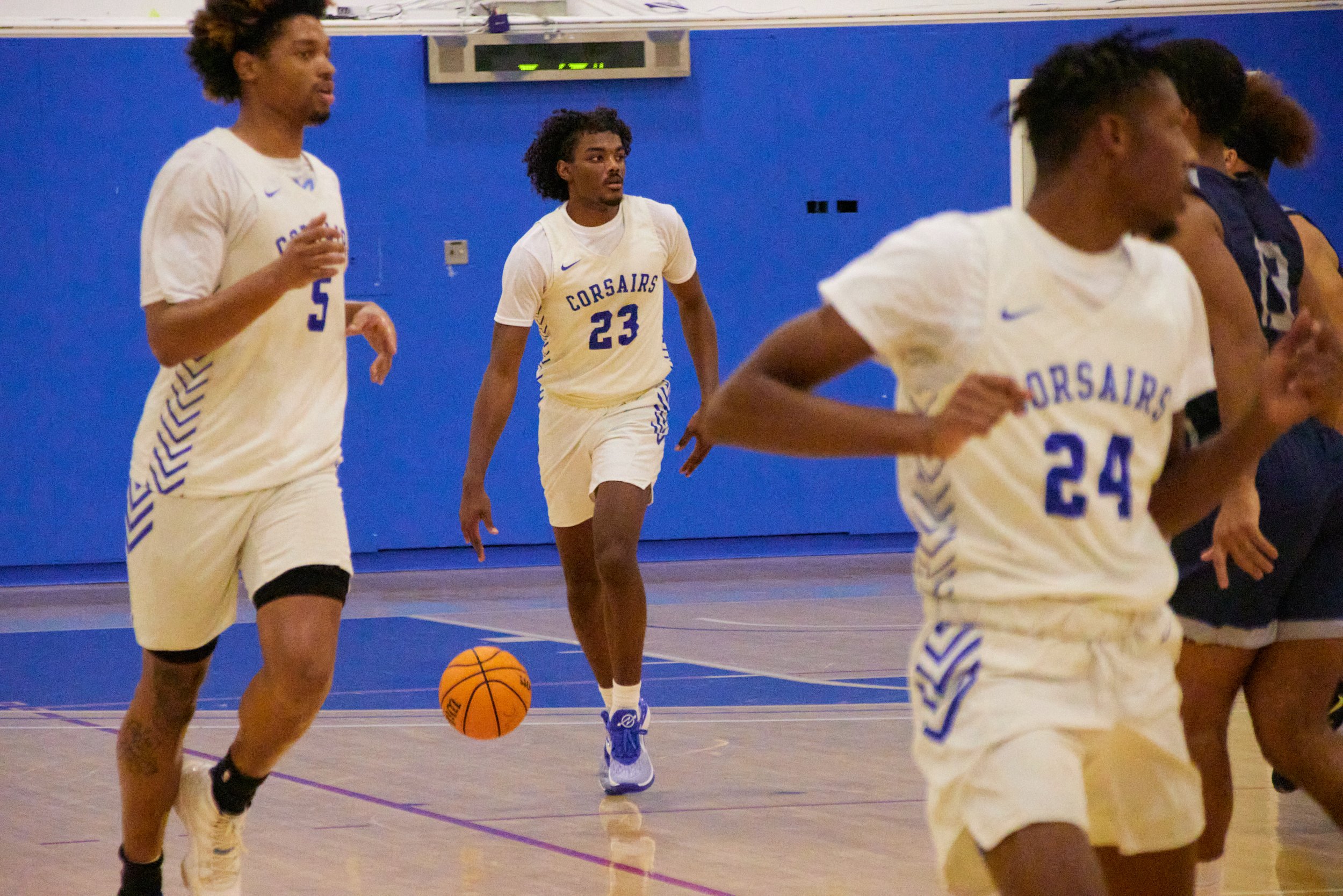  Santa Monica College Corsairs Point Forward Elijah Scranton, Shooting Guard Jay'len Carter, and Point Guard Mike Hill (L to R) during the men's basketball match against Fullerton College Hornets at Corsair Gym, Santa Monica, Calif., on Oct 24, 2023.