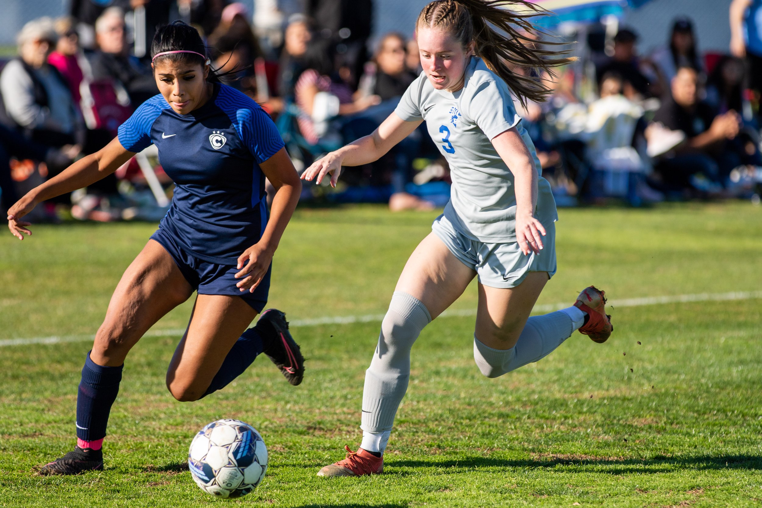  Santa Monica Corsairs' defender Izzy Turner (3) chases the ball during the women's soccer match on Saturday, Nov. 25, 2023 at Cypress College in Cypress, Calif.  (Akemi Rico | The Corsair) 