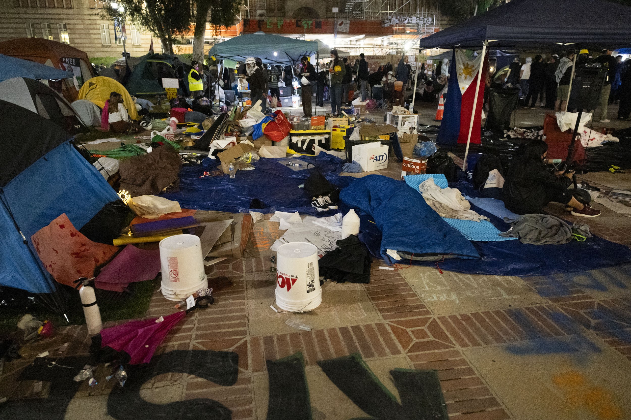  The encampment at University of California, Los Angeles supporting Gaza in the Israeli-Palestine Conflict built a barricade to defend themselves from the police in Los Angeles, Calif., on Wednesday, May 1, 2024. Protesters were ordered to disperse a