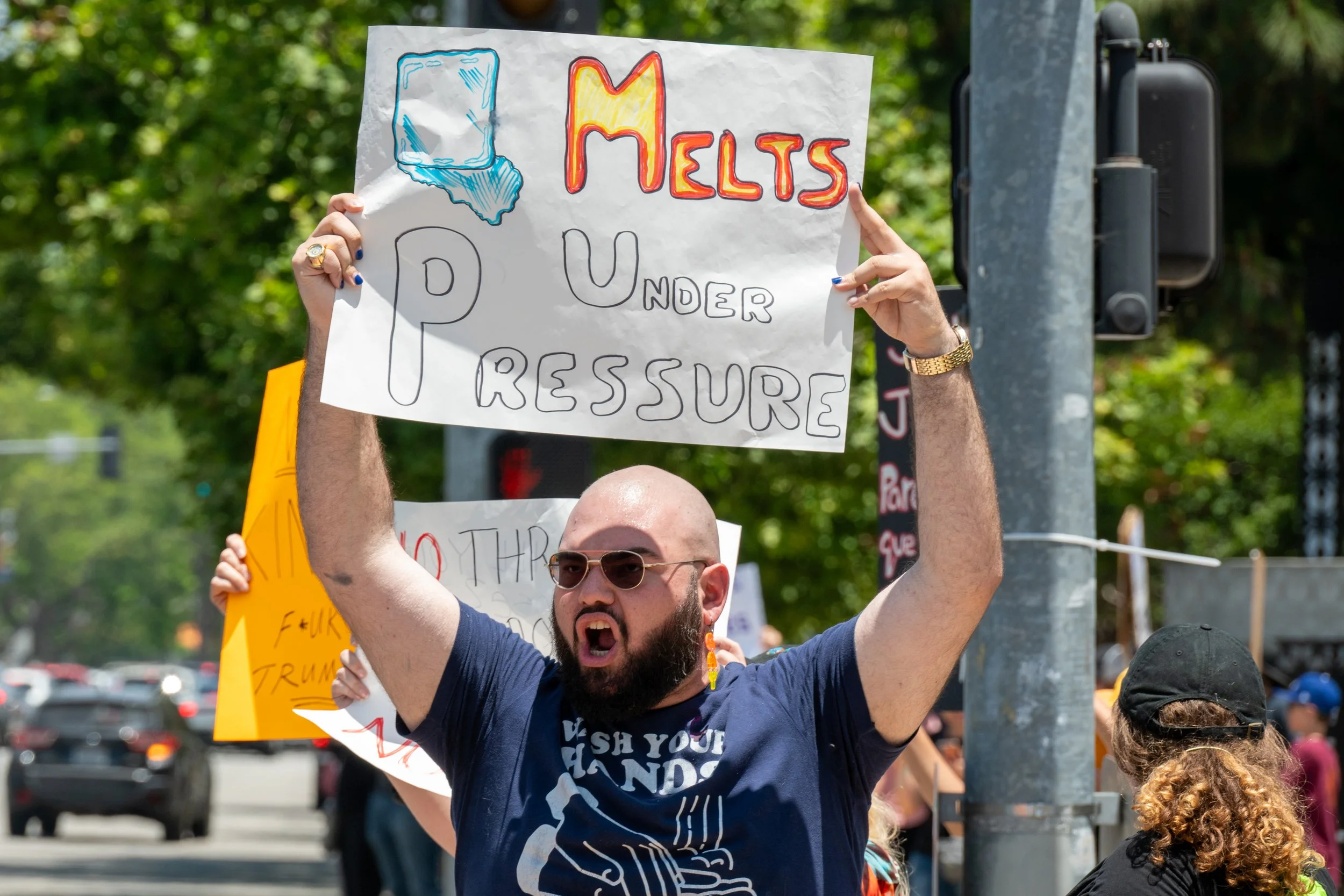  Protester yelling at the No Kings protest, Saturday, June 14, 2025, Woodland Hills, Calif. (Tom Rosholt | The Corsair) 