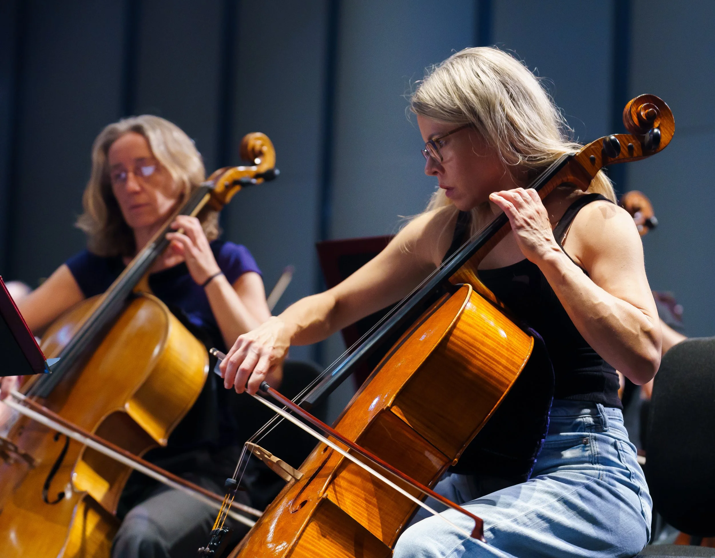 Erine Breene, principal cello (R), and Dawn Bertani, cello (L), dress rehearse Orchestra Santa Monica’s "Classical Jukebox" program for the same day's performance at BroadStage on September 7, 2025 in Santa Monica, Calif. (Elizabeth Bacher | The Cor