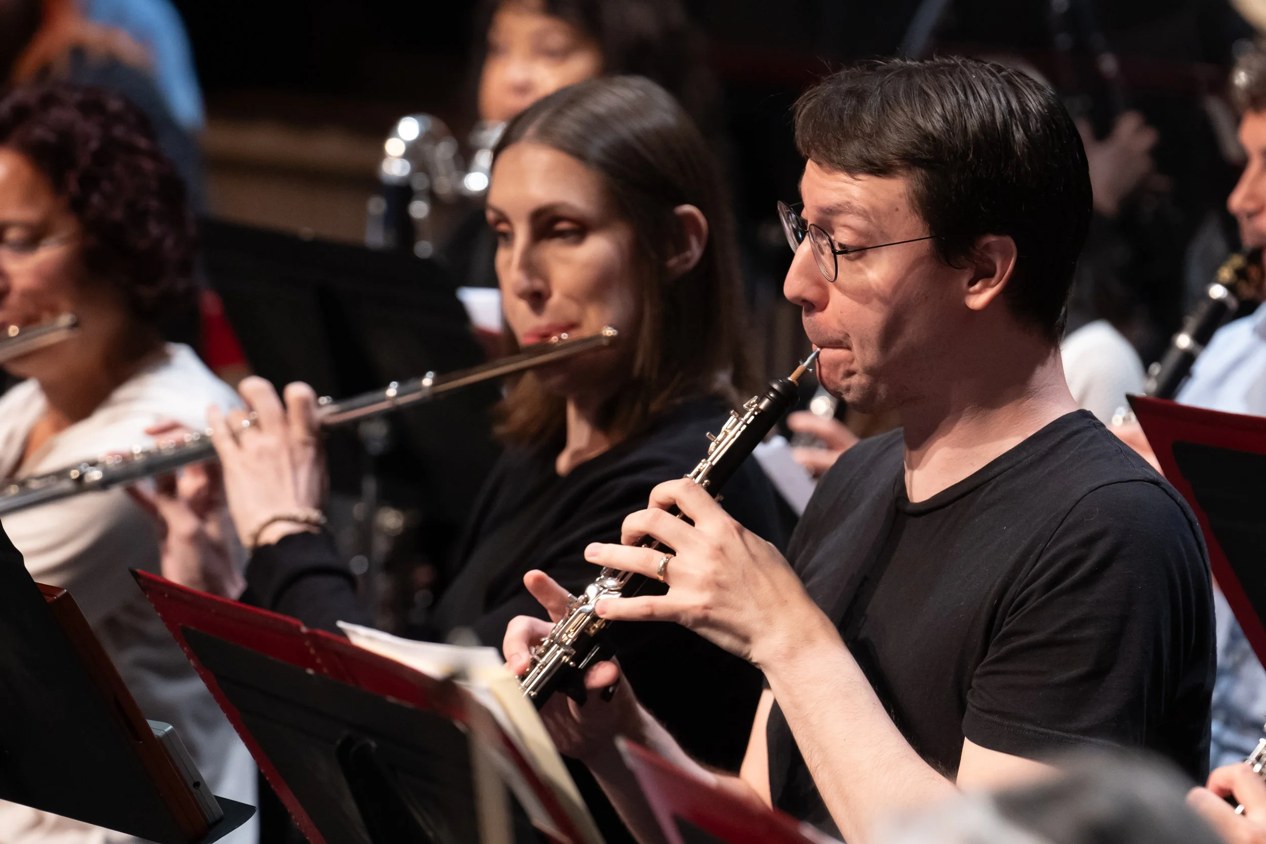 Zachary Borowiec, principal oboe (R), and Catherine Baker, principal flute (L), dress rehearse Orchestra Santa Monica’s “Classical Jukebox” program at BroadStage on September 7, 2025 in Santa Monica, Calif. (Elizabeth Bacher | The Corsair)