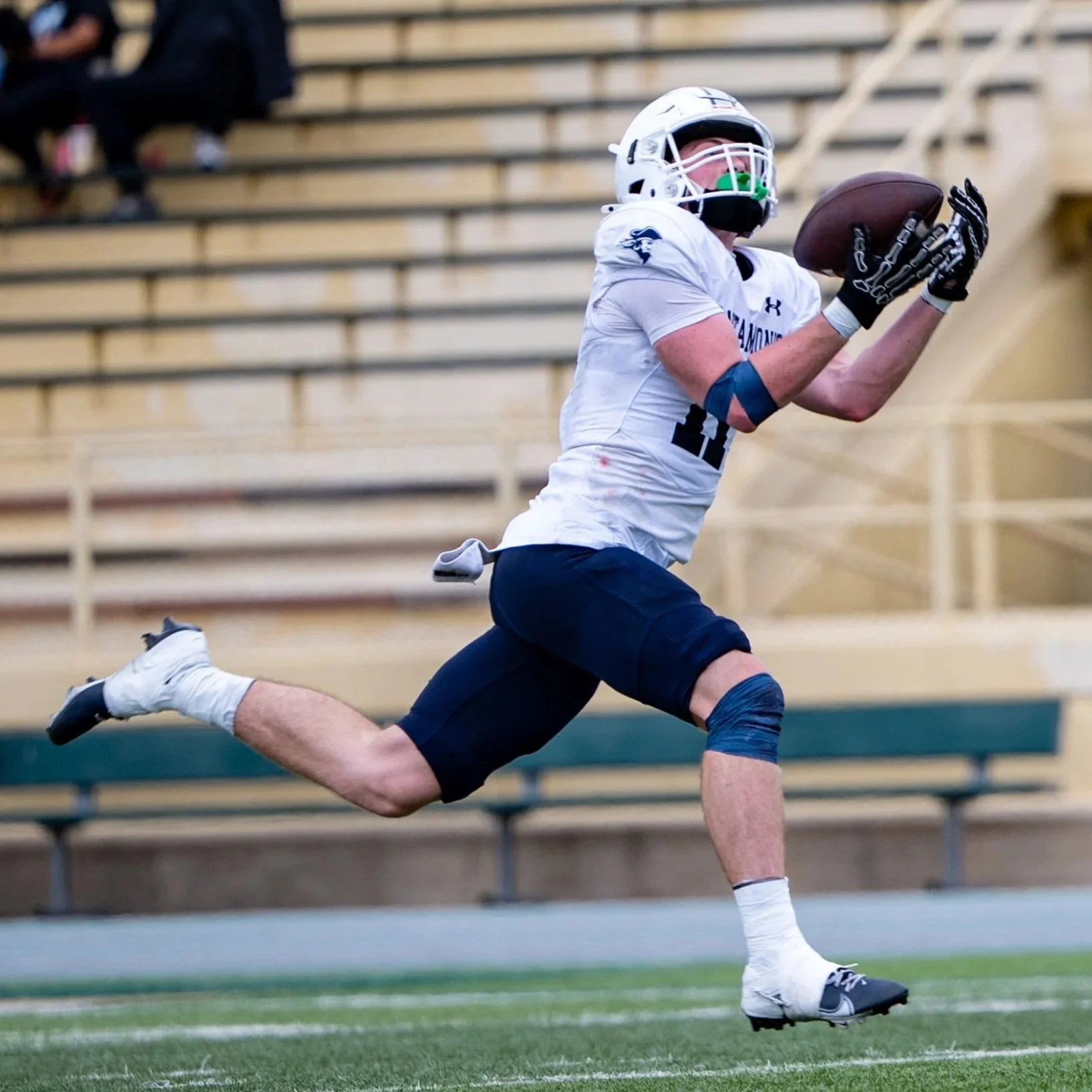 Santa Monica Corsairs Football continue winning streak