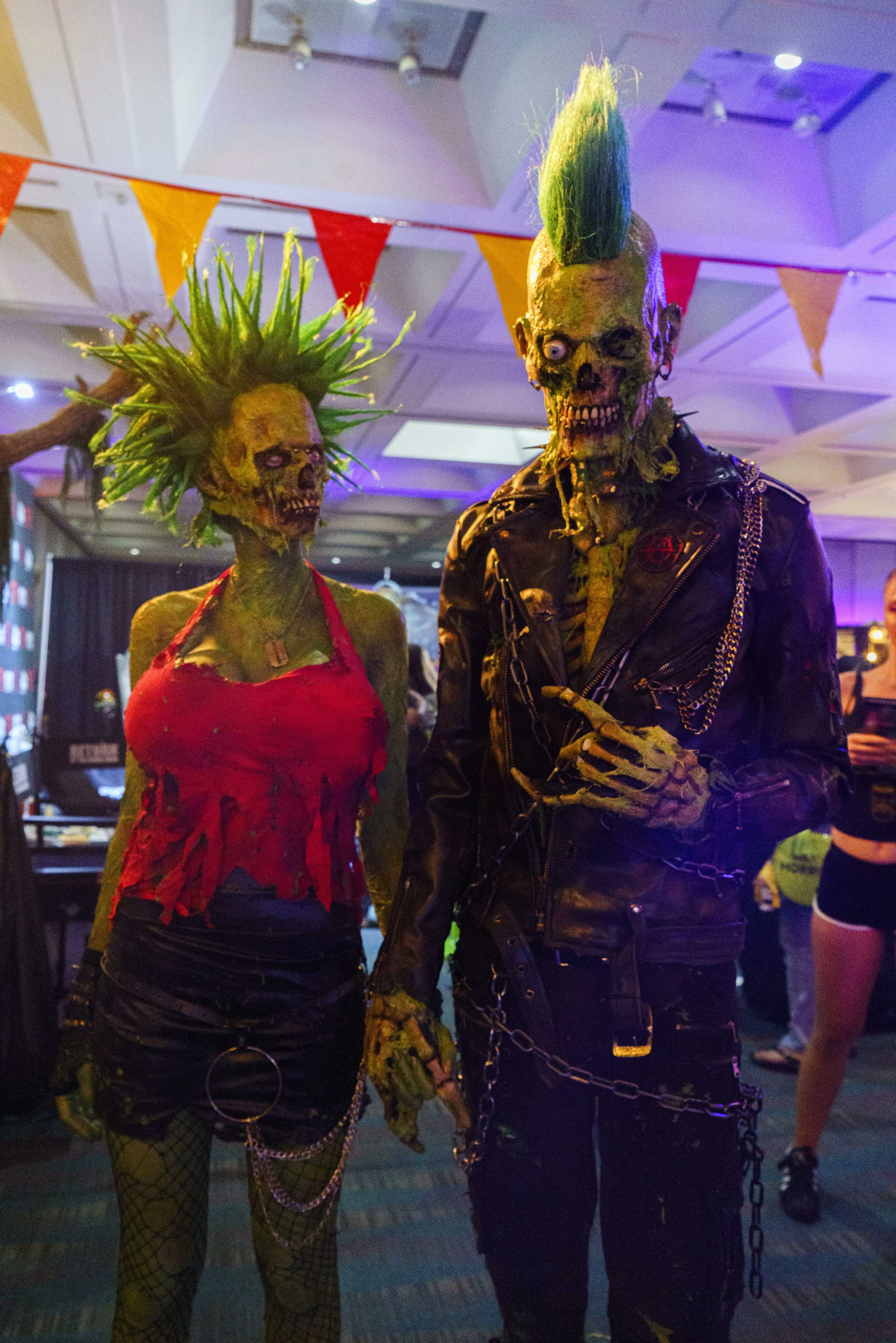  (L-R) Trash and Freddy Return of the living dead at LA Comic Con in Los Angeles, Calif., Friday Sept. 26, 2025 (Corsair | Danny Sanchez) 