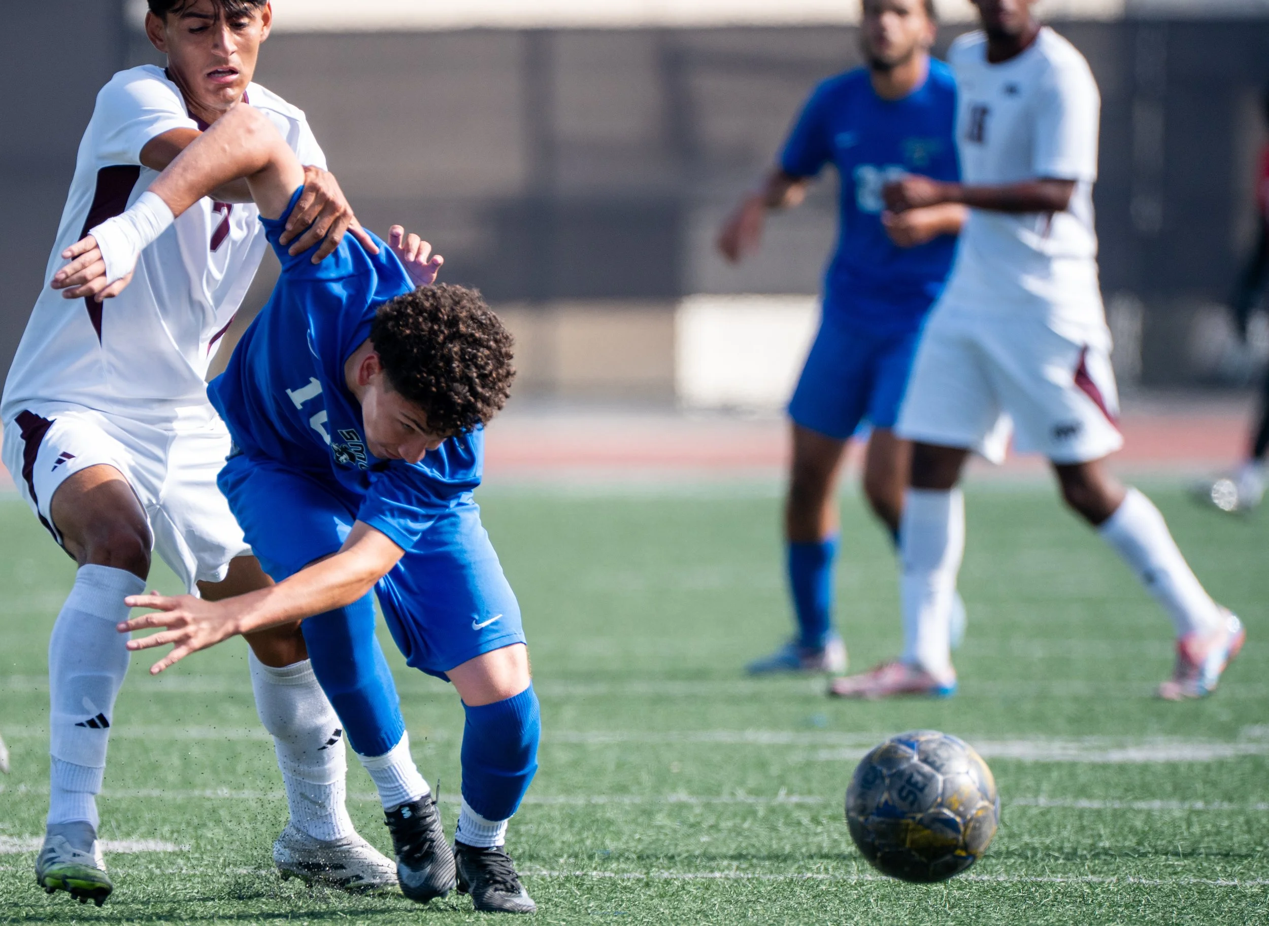  Santa Monica College (SMC) Corsair midfielder (10) Andy Salazar fouled while dribbling the ball down the pitch on Tuesday,  Nov 4, 2025, Santa Monica, Calif. The Corsairs won the4-0. (Tom Rosholt | The Corsair) 