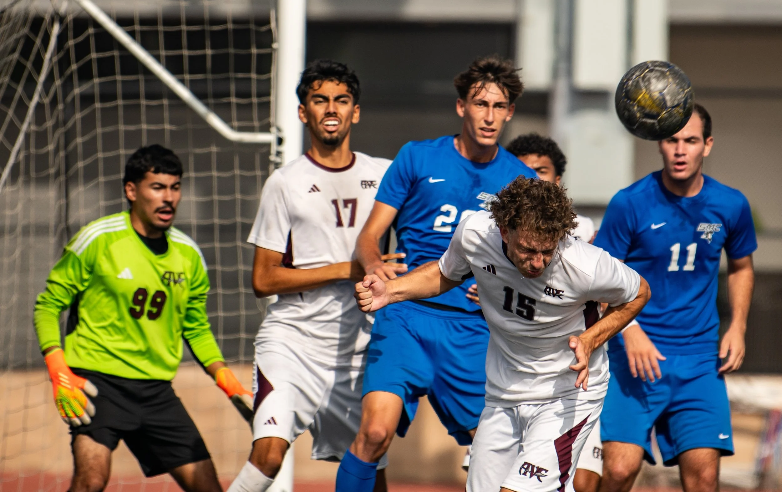  Santa Monica College (SMC) Corsairs’ (L to R) midfielder (20) Leo Blanchet and forward (11) Danny Spindler attempt scoring a goal from a corner kick on Tuesday,  Nov 4, 2025, Santa Monica, Calif. The Corsairs won the4-0. (Tom Rosholt | The Corsair) 
