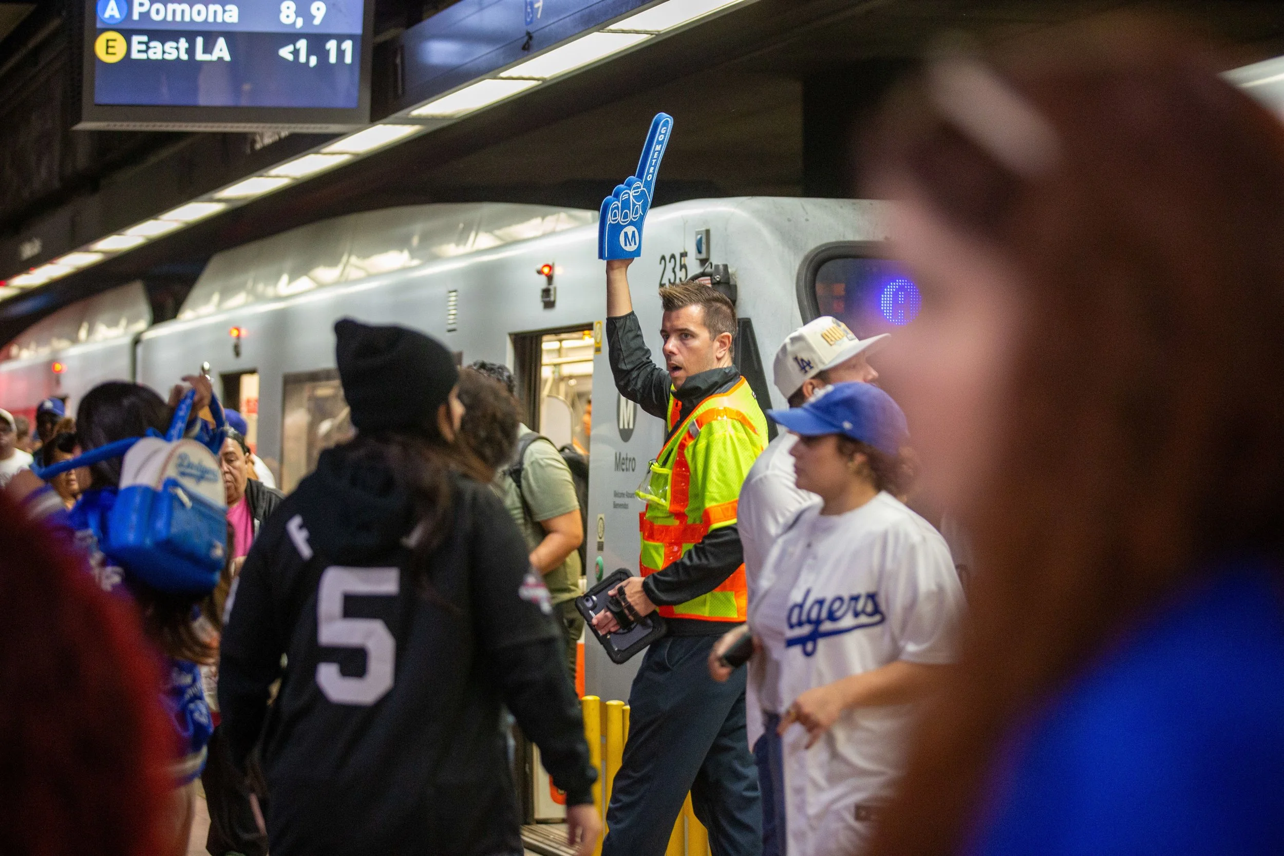  Los Angeles (LA) Metro staff showing LA Dodgers fans were to exit after leaving the train at 7th Street / Metro Center, Los Angeles, Calif., on Monday, Nov 3rd, 2025. The LA Dodgers won against the Toronto Blue Jays 4-3 in the seventh game of the Wo