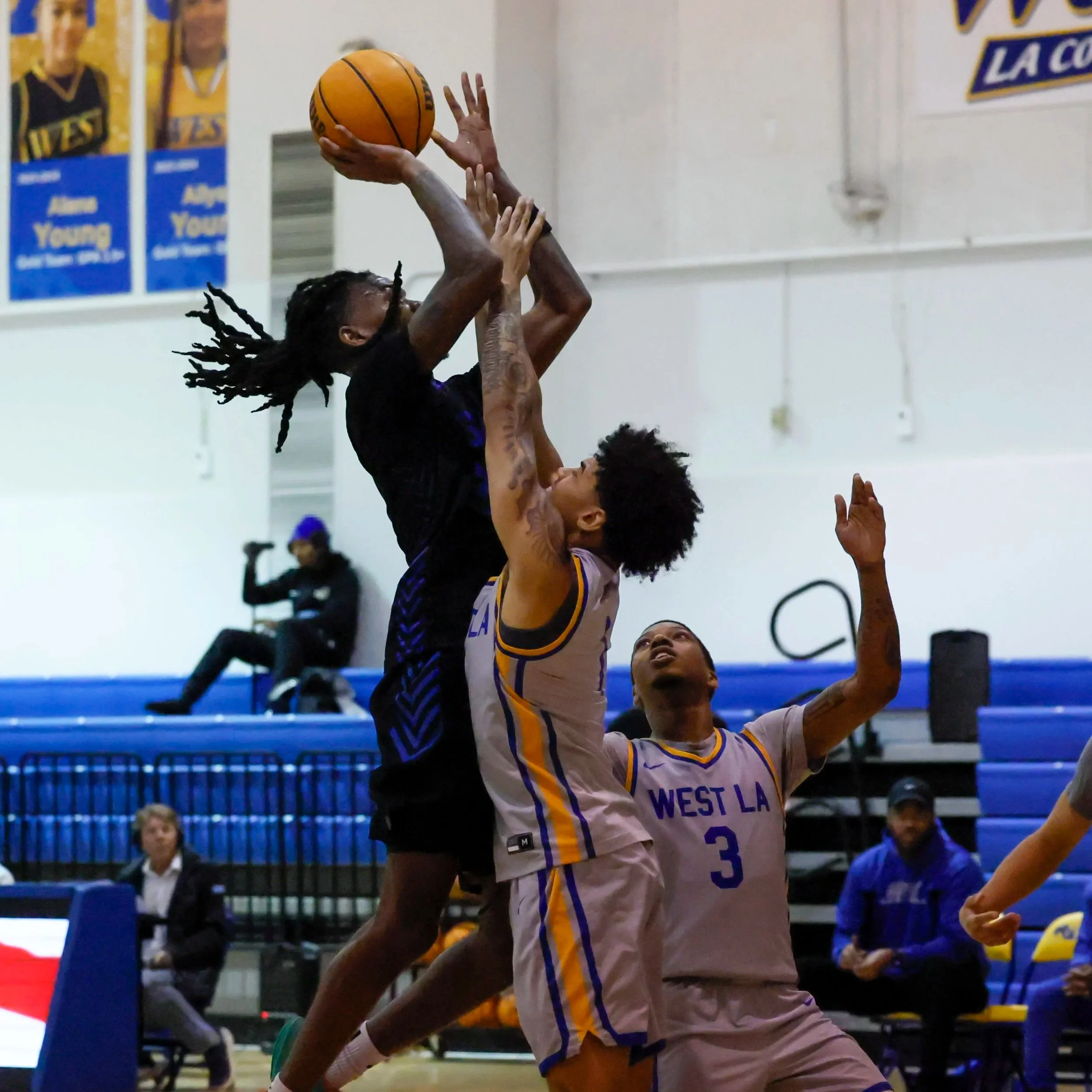 Corsairs Men’s Basketball Team Ends Season in Defeat&nbsp;