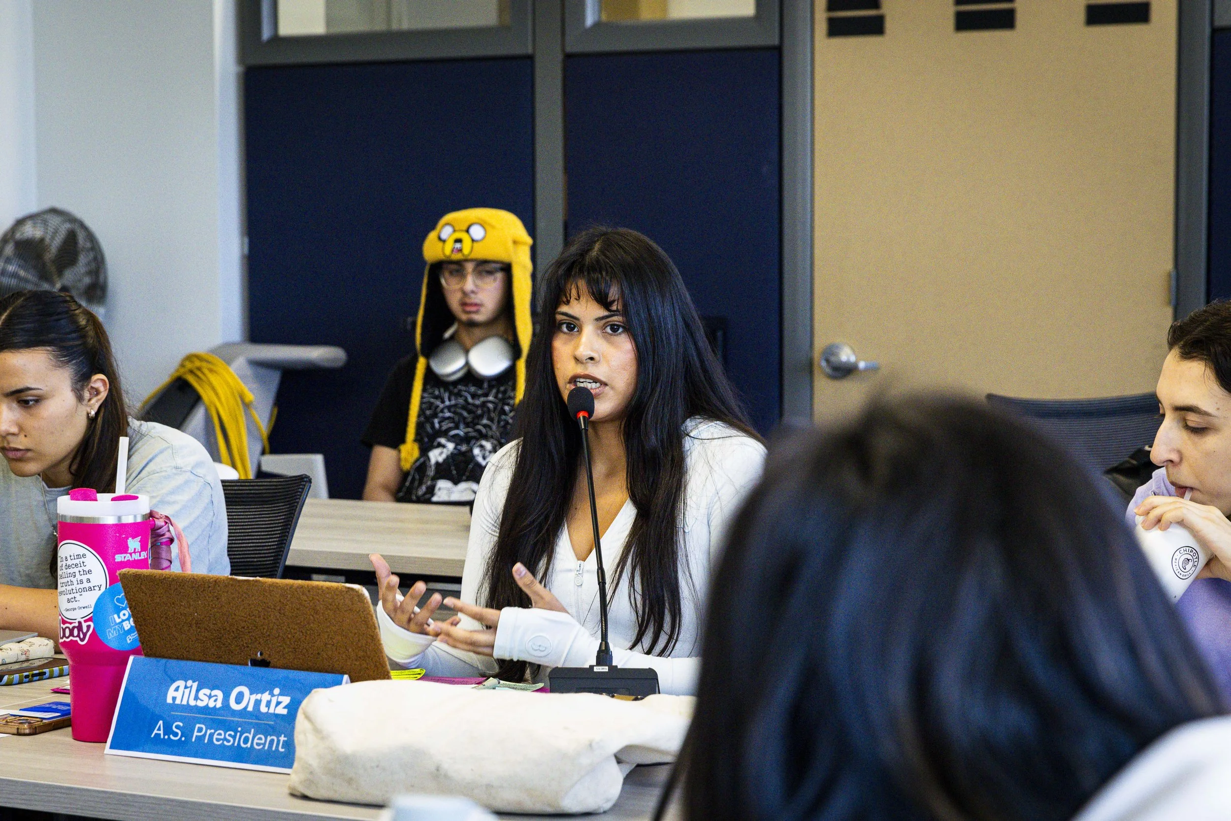  (Center) Alisa Ortiz (cq), Associated Students (AS) President, speaks during a meeting of the AS Board of Directors of Santa Monica College (SMC) on Monday, Mar. 2, 2026, at the Cayton Center Computer Lab in Santa Monica, Calif. Some of the items di