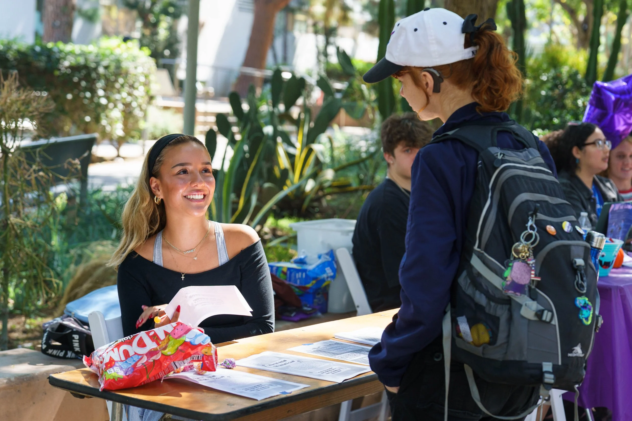  Santa Monica College (SMC) students during a Club Awareness event at the SMC main quad in Santa Monica, Calif., Tuesday, September 26, 2023. (Elizabeth Bacher | The Corsair) 