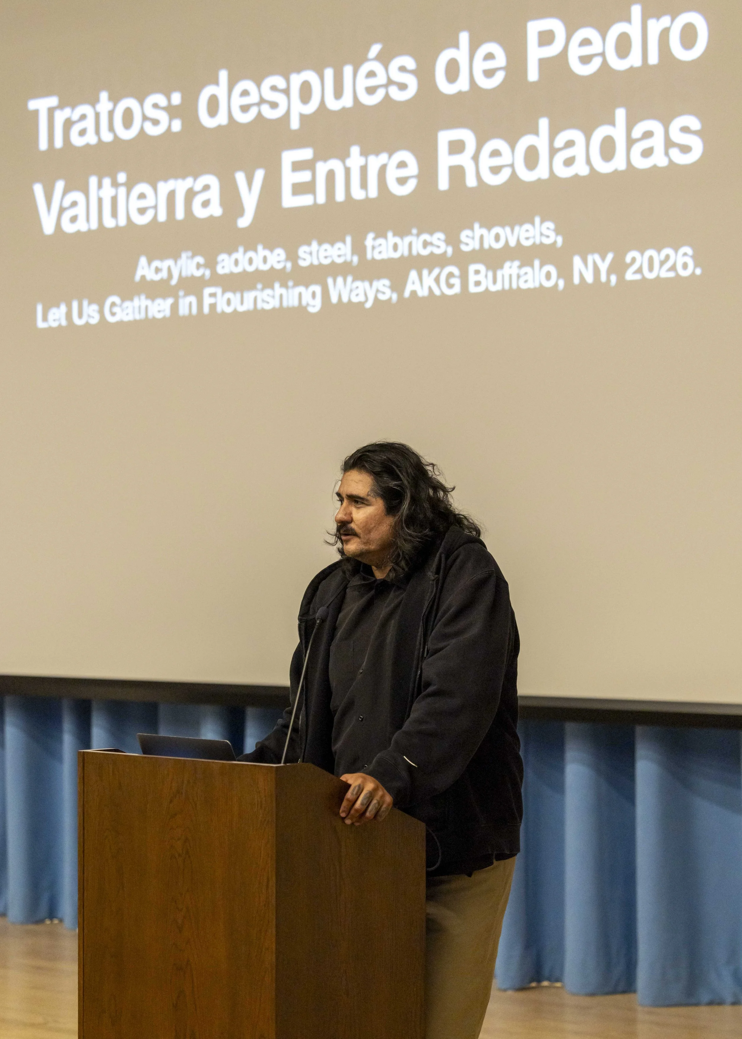  Santa Monica College (SMC) art department hosted Mexican American multidisciplinary performance artist Rafa Esparza at a special event held at the SMC Student Services Center Orientation Hall in Santa Monica, Calif., on Wednesday, March 11, 2026. Es