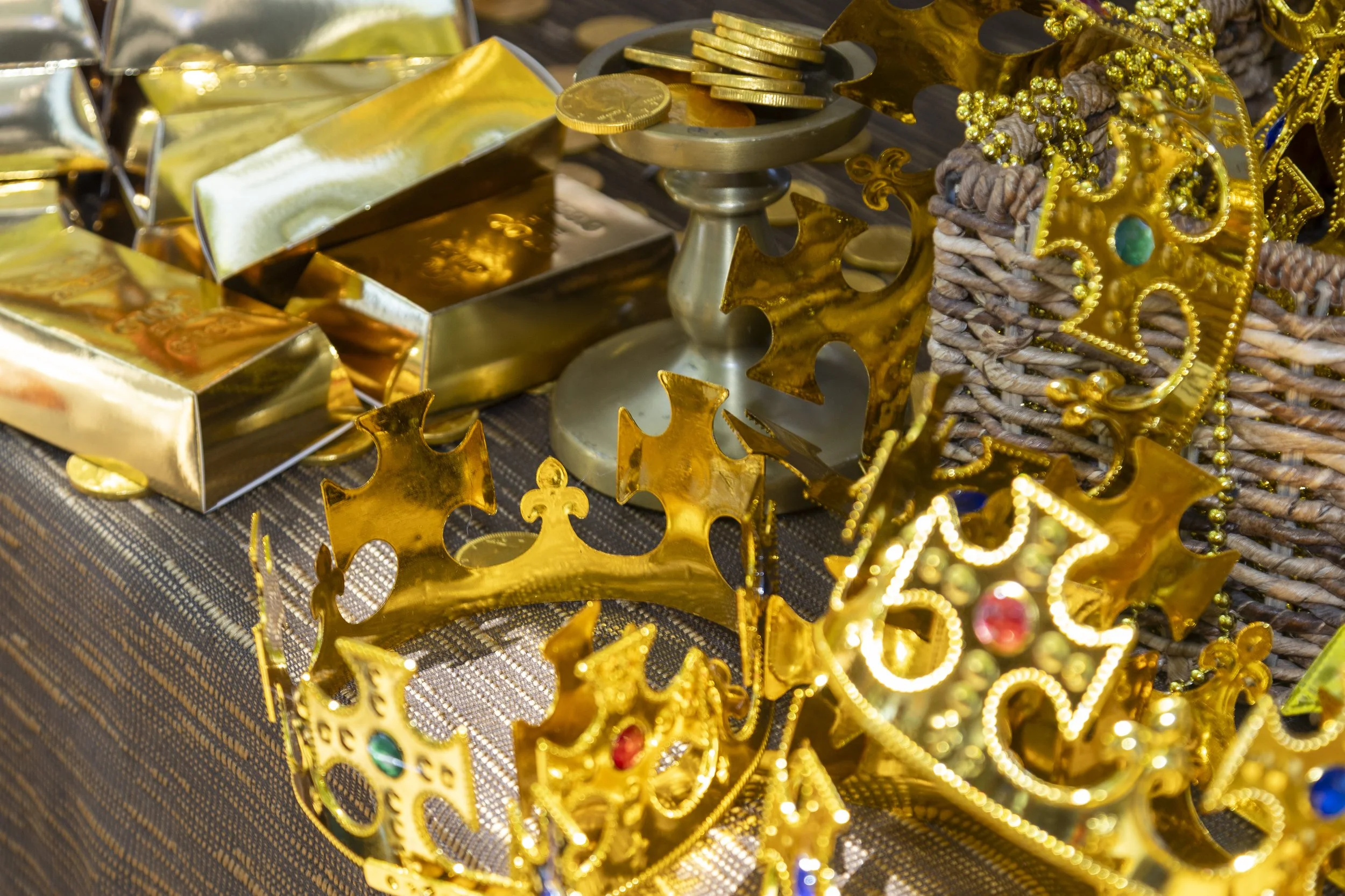  The Black Collegians club set up an elaborate display of "treasure" at the fairytale-themed Club Row on the Santa Monica College (SMC) campus, Thursday, May 8, in Santa Monica, Calif. Club Row gives an opportunity for clubs and affinity groups to ma