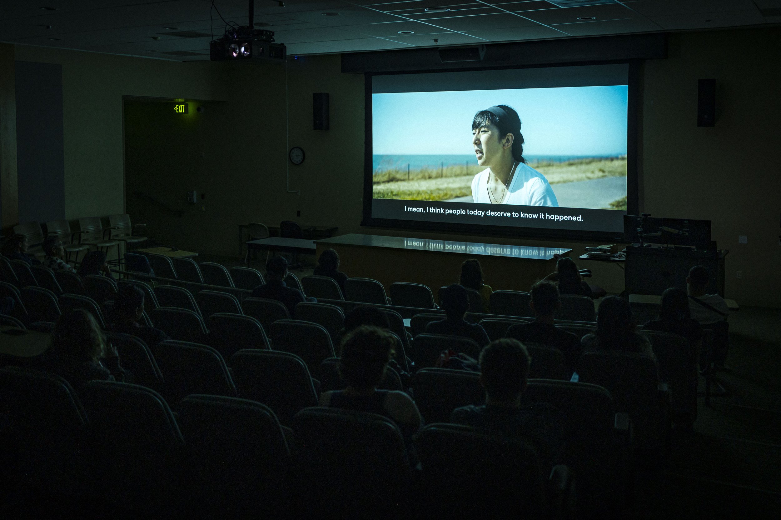  A mix of Santa Monica College (SMC) students, faculty and locals watch a screening of “Out of Plain Sight,” a documentary about toxic dumping grounds off the coast of Southern California, in the Humanities & Social Sciences building Lecture Hall at 