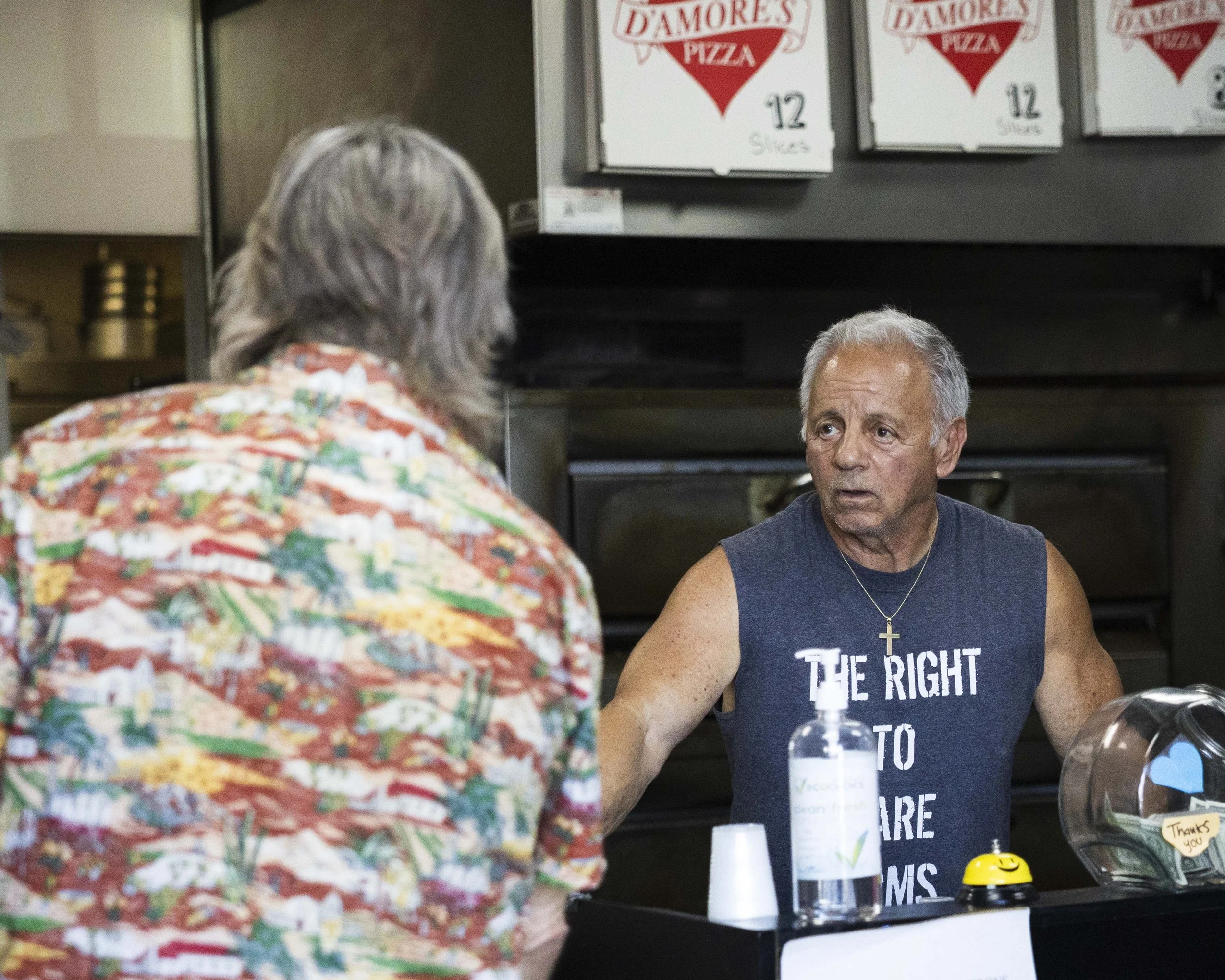  Joe D’Amore works the counter at his pizza shop, D’Amores Pizza, in Malibu, Calif., on Friday, April 24, 2026. (Kayjel J. Mairena | The Corsair) 